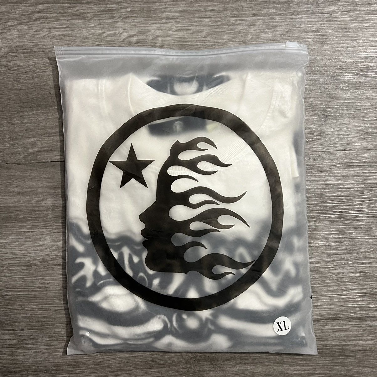 Hellstar FW23 Airbrush Bones LS Tee