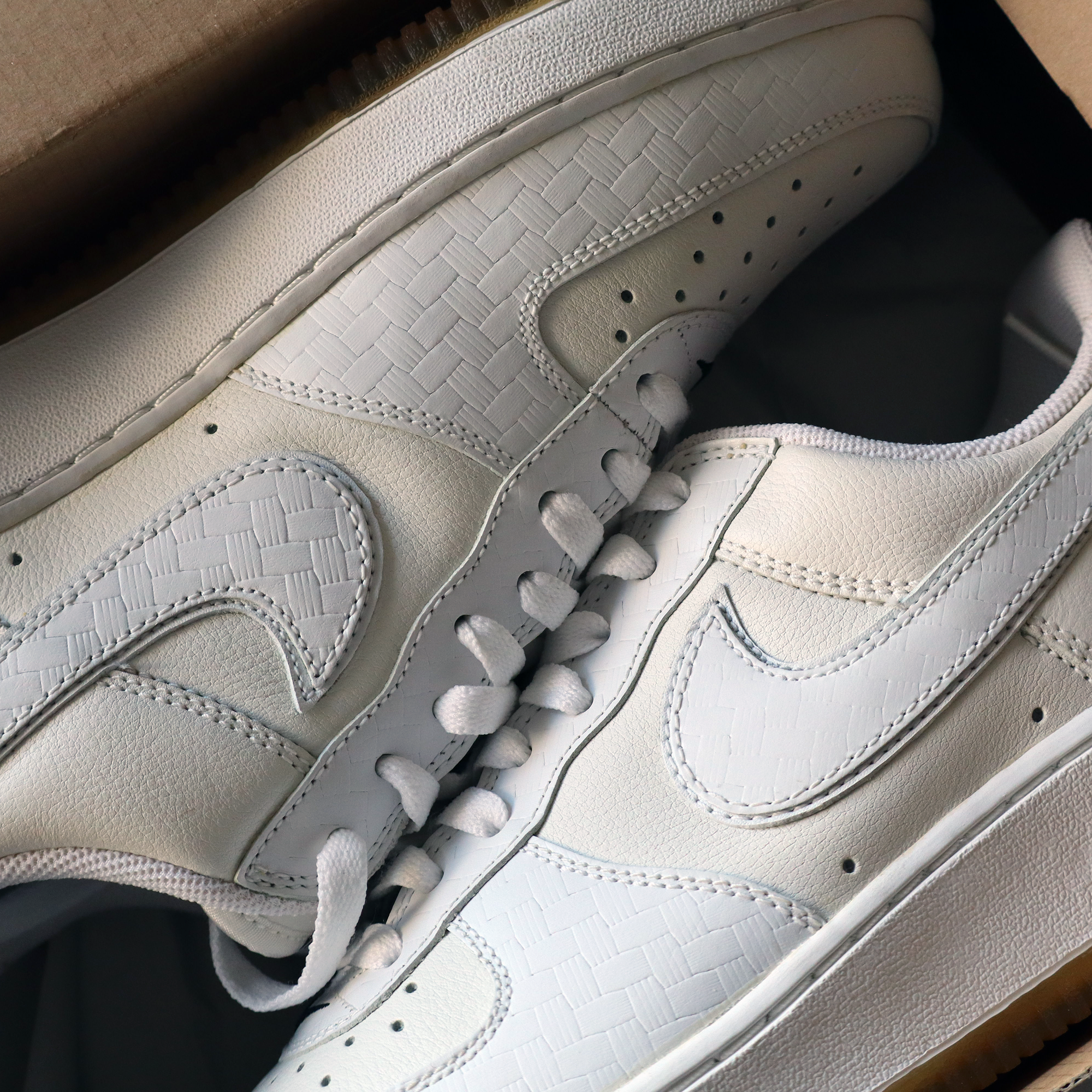 Nike 2005 Air Force 1 AF1 Brand New (Size 9)