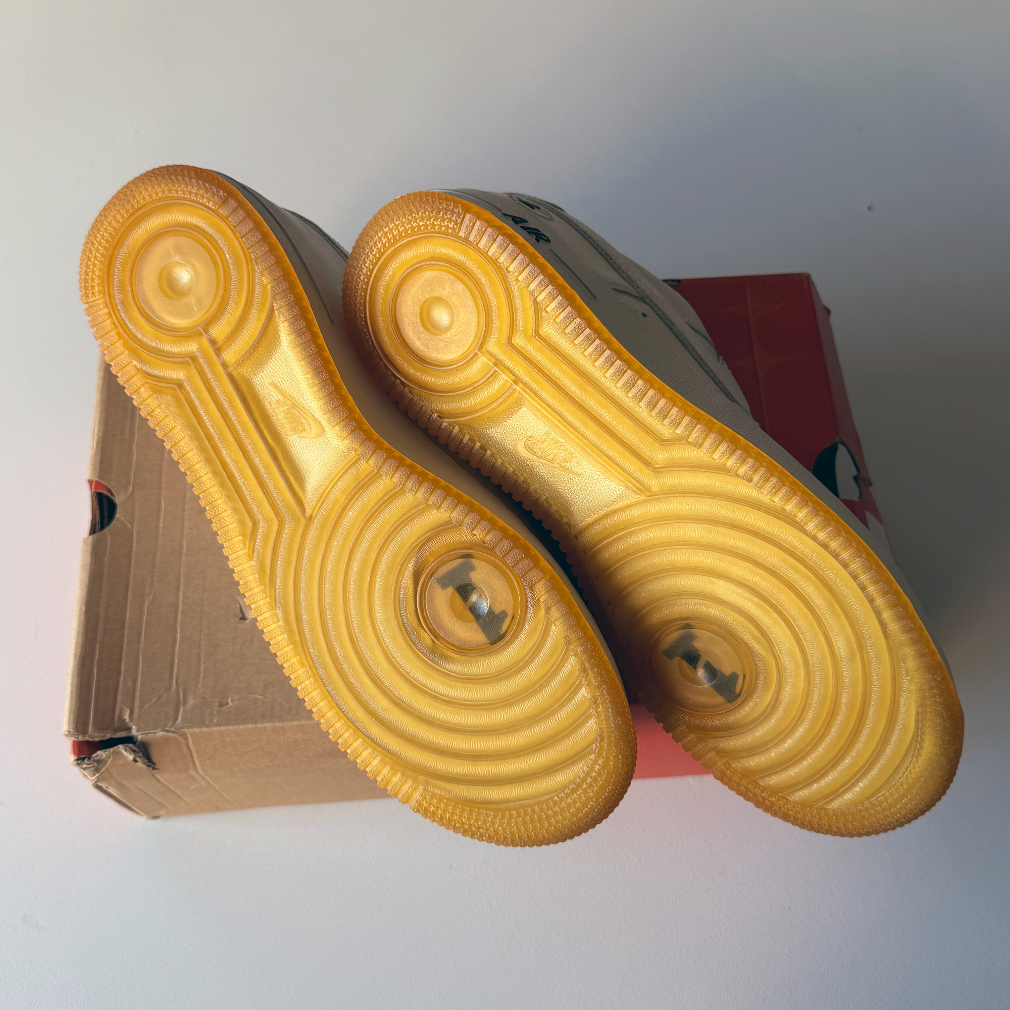 Nike 2005 Air Force 1 AF1 Brand New (Size 9)