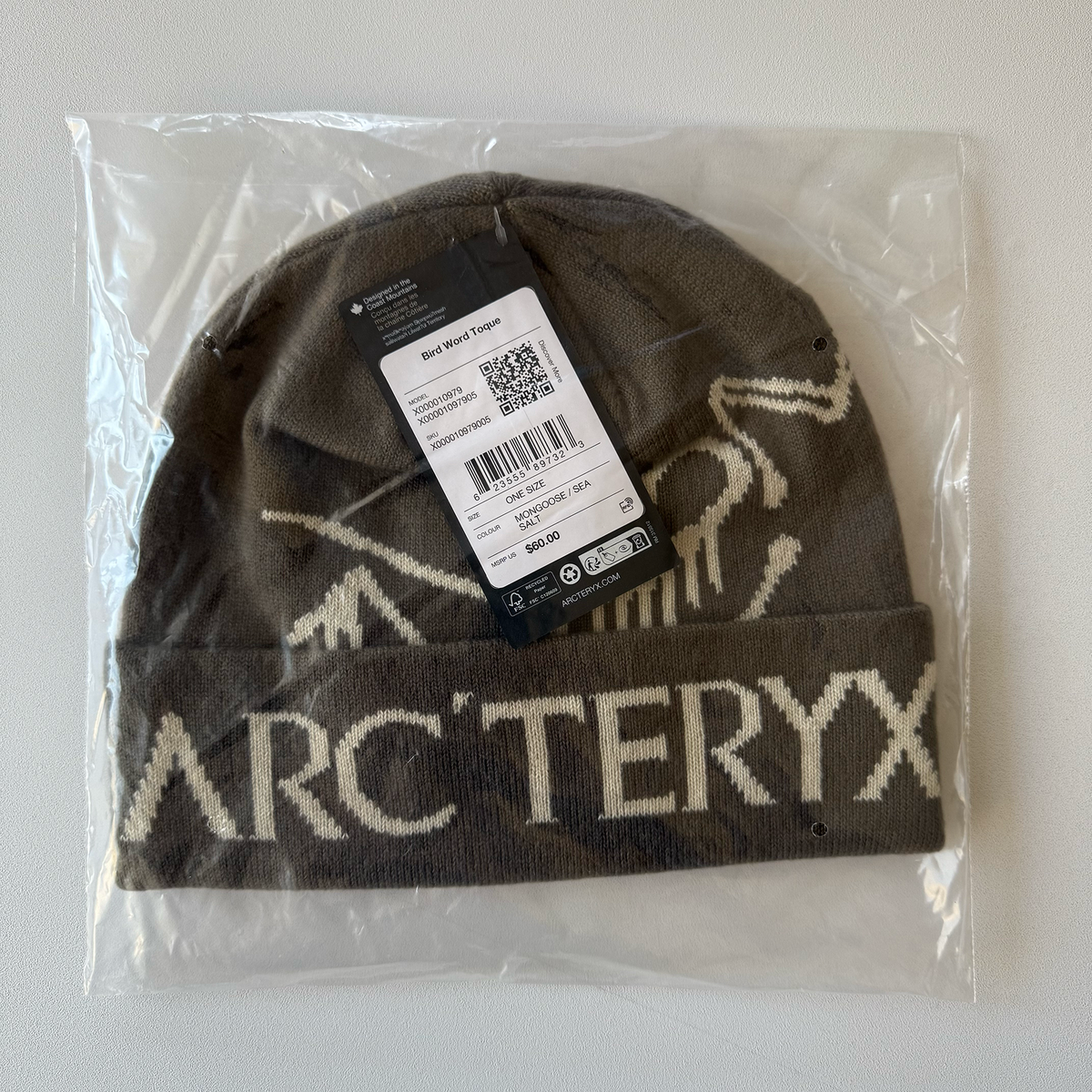Arc'teryx Bird Word Toque Beanie (BNWT)