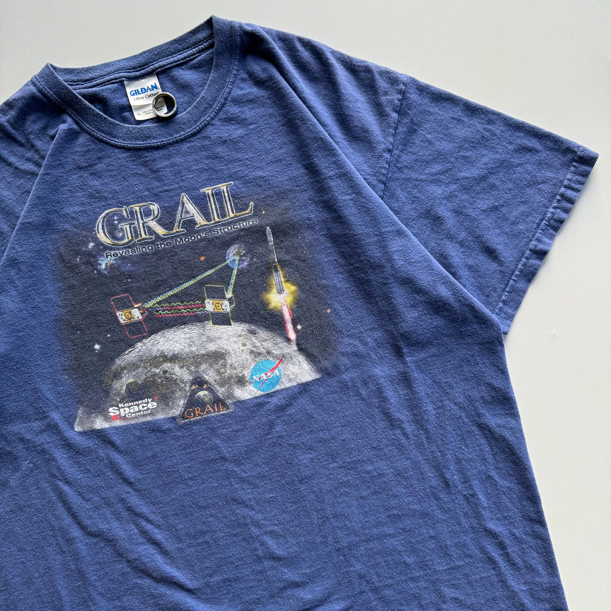 Vintage 2011 NASA Lunar GRAIL Tee