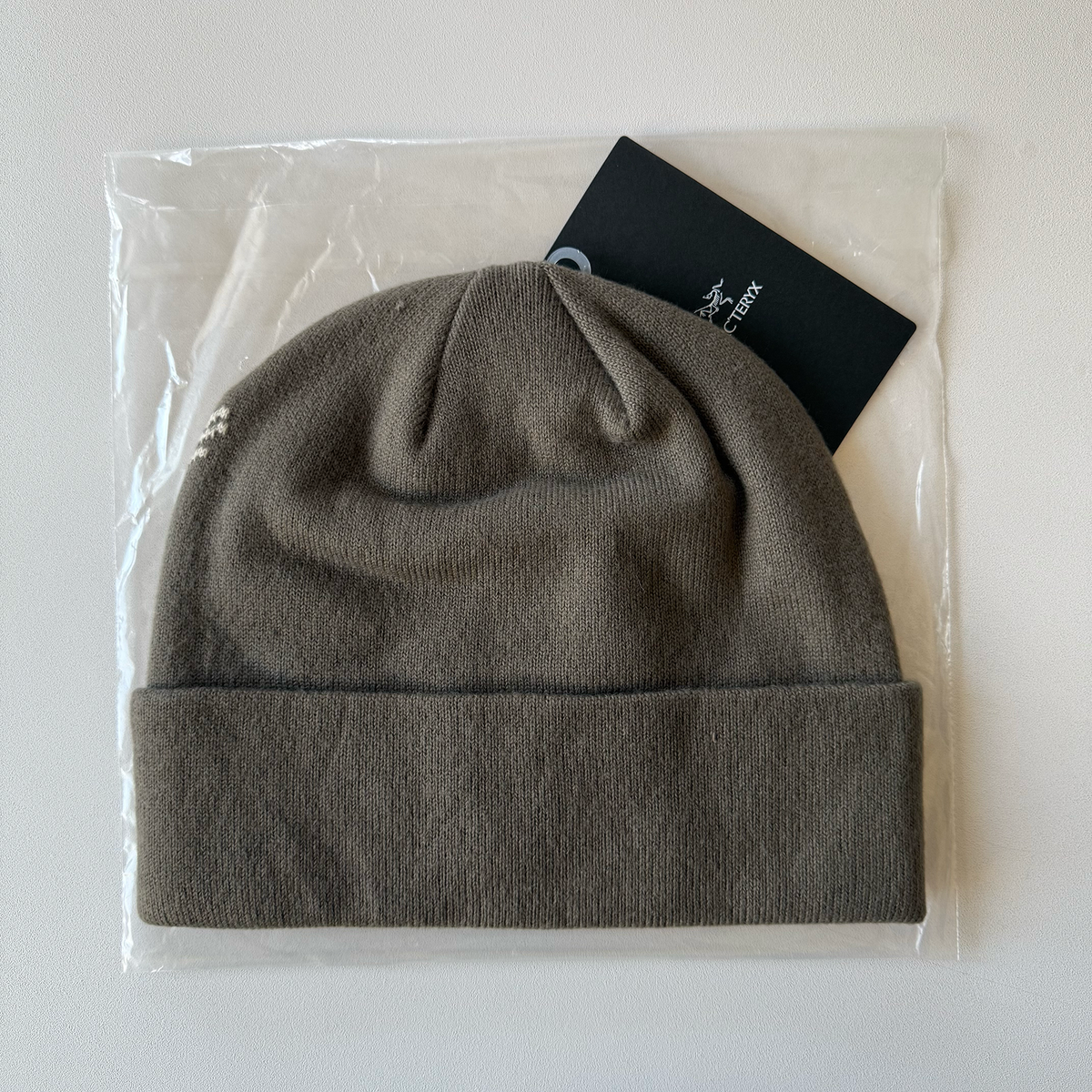 Arc'teryx Bird Word Toque Beanie (BNWT)
