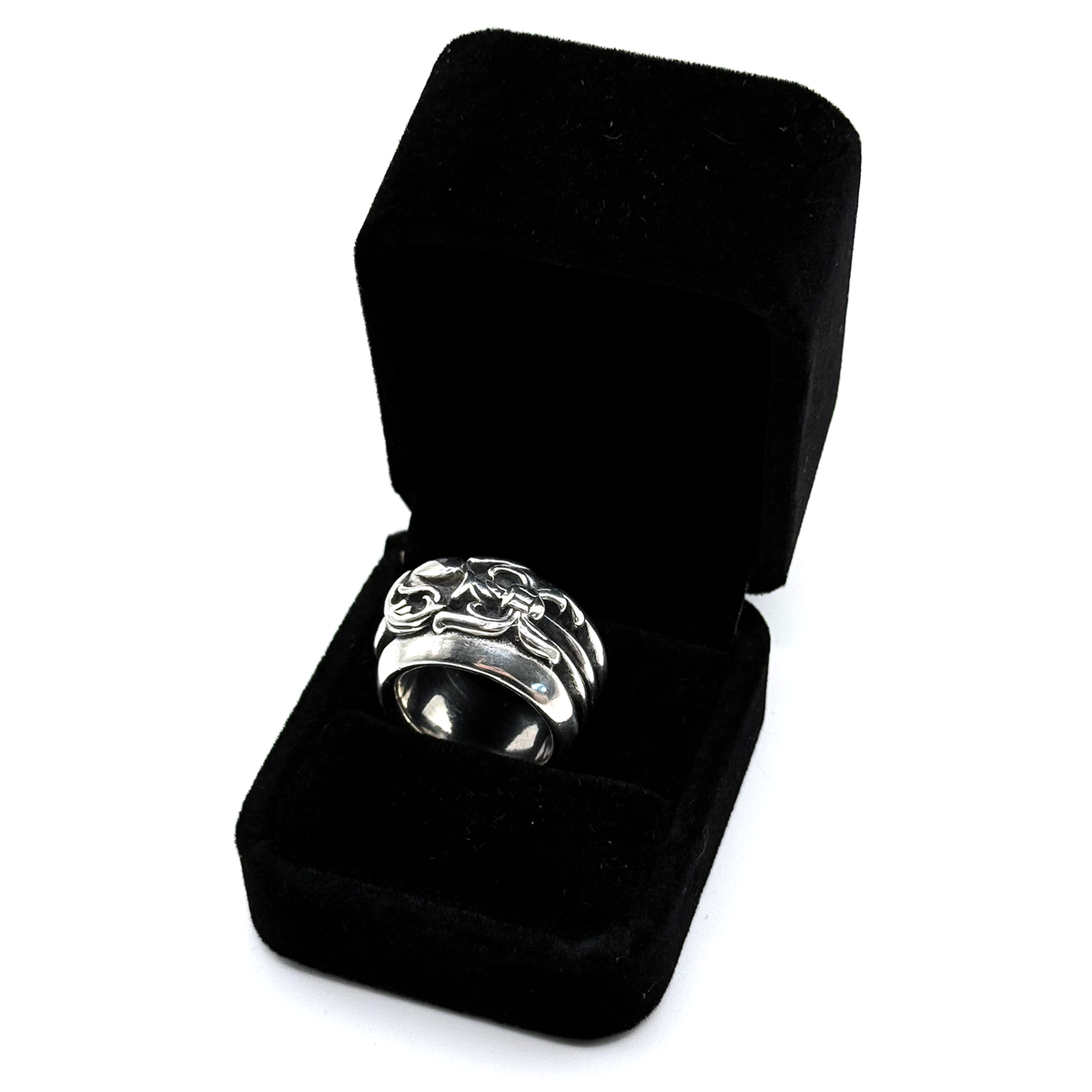 Chrome Hearts Dagger Heart Ring