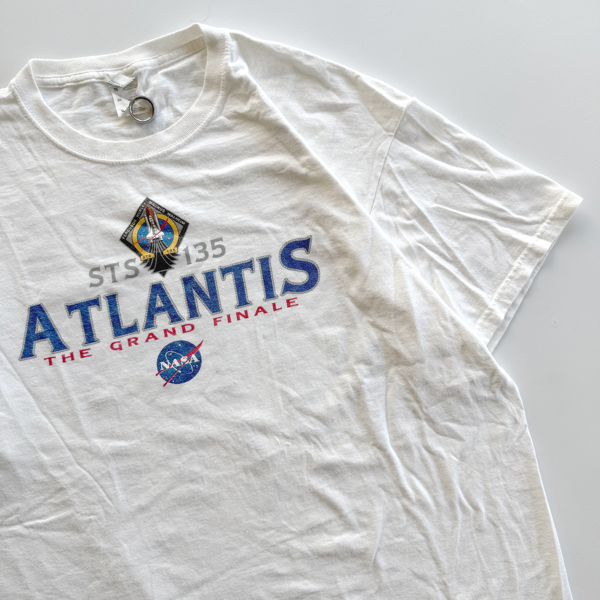 Vintage 2011 NASA Atlantis STS-135 Tee