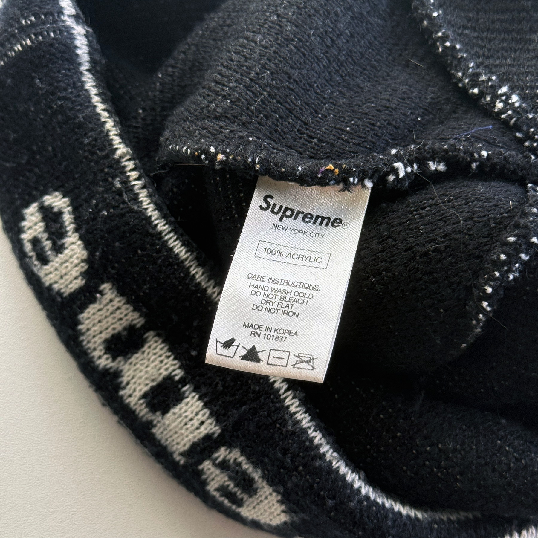 Supreme FW16 Cuff Logo Beanie