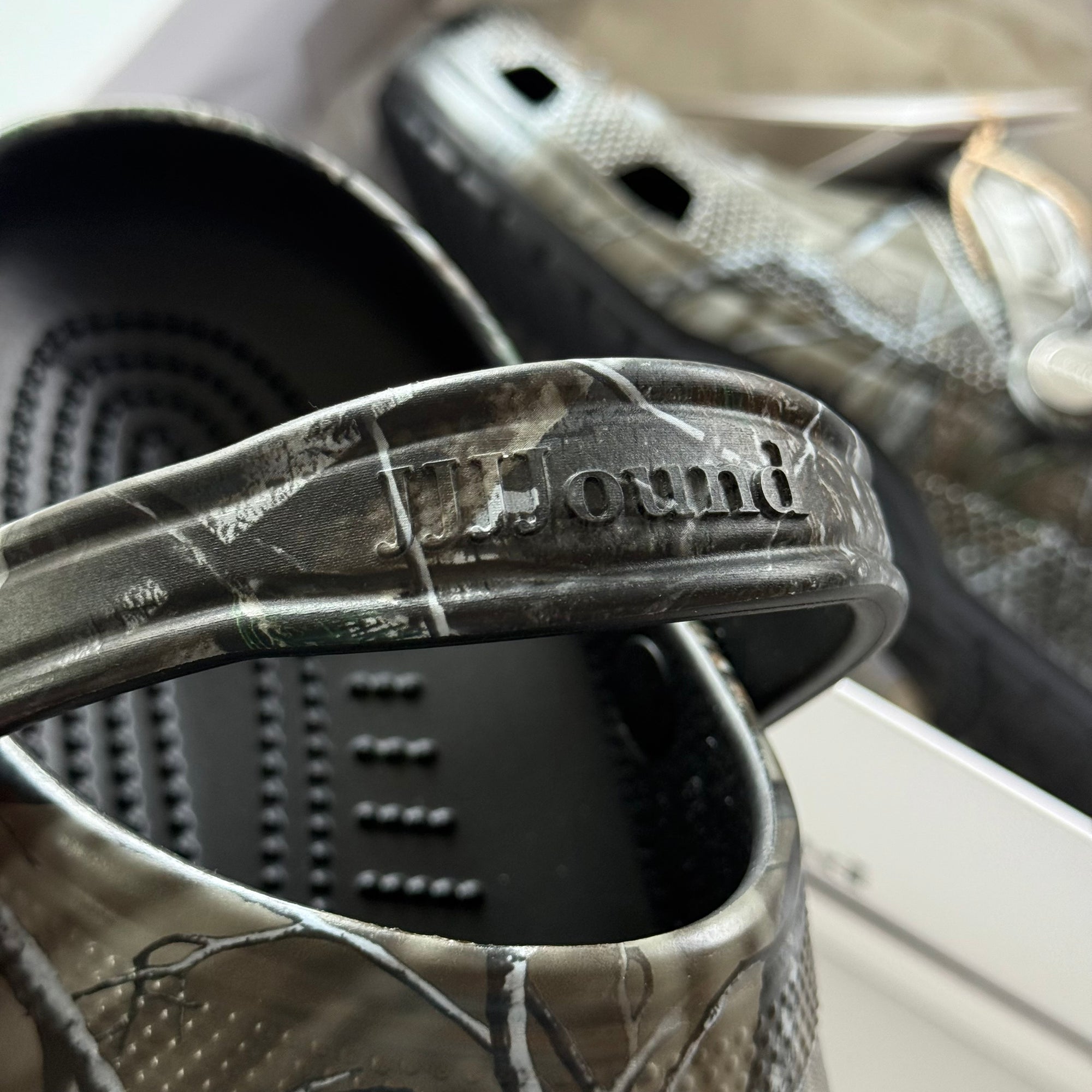 JJJJound x Crocs Classic Clog 'Realtree AP Camo' (Size 9)