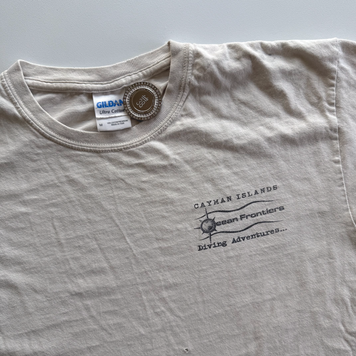 Vintage 2000s Cayman Islands Pirate Tee