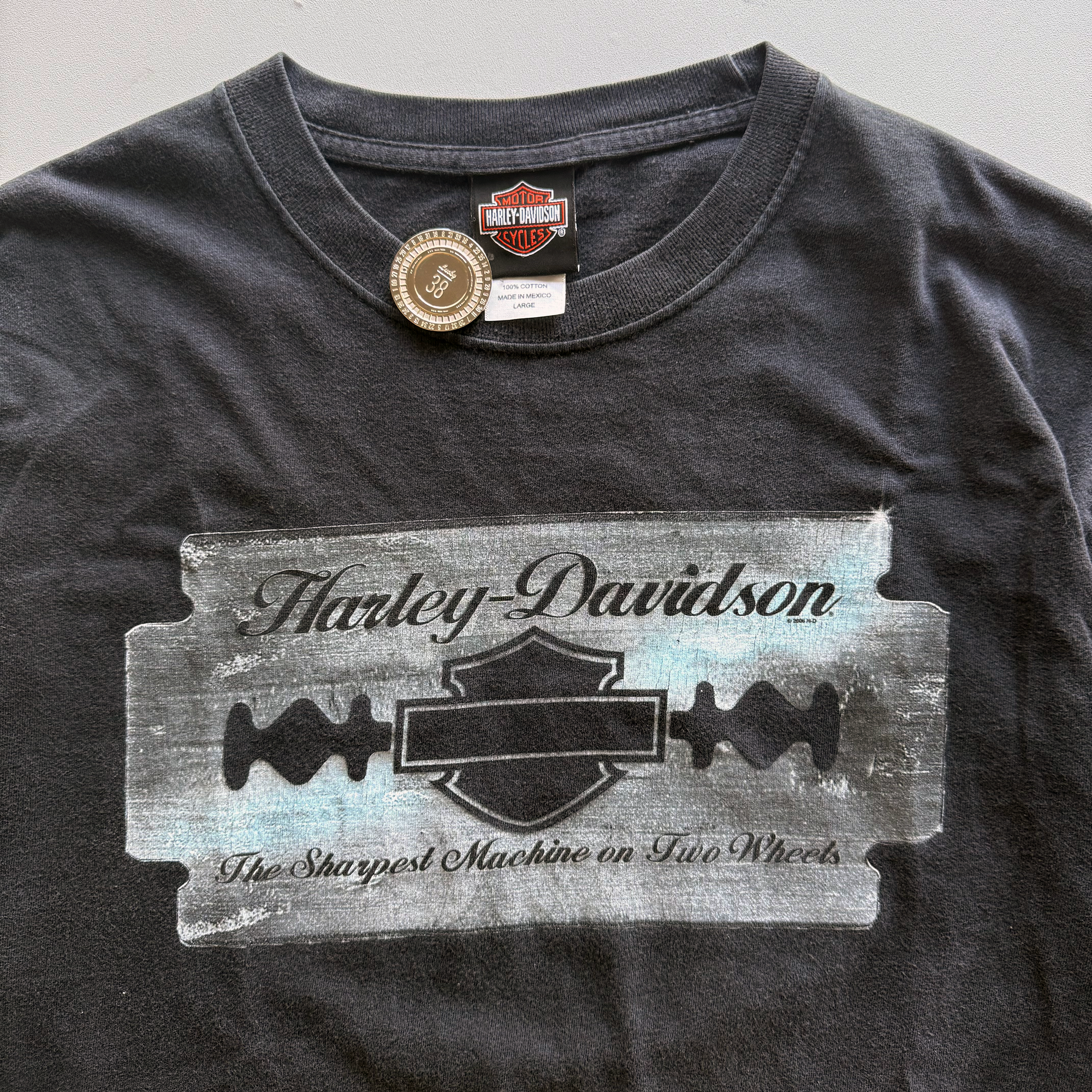 Vintage Harley Davidson 2007 Razorblade Emblem Tee