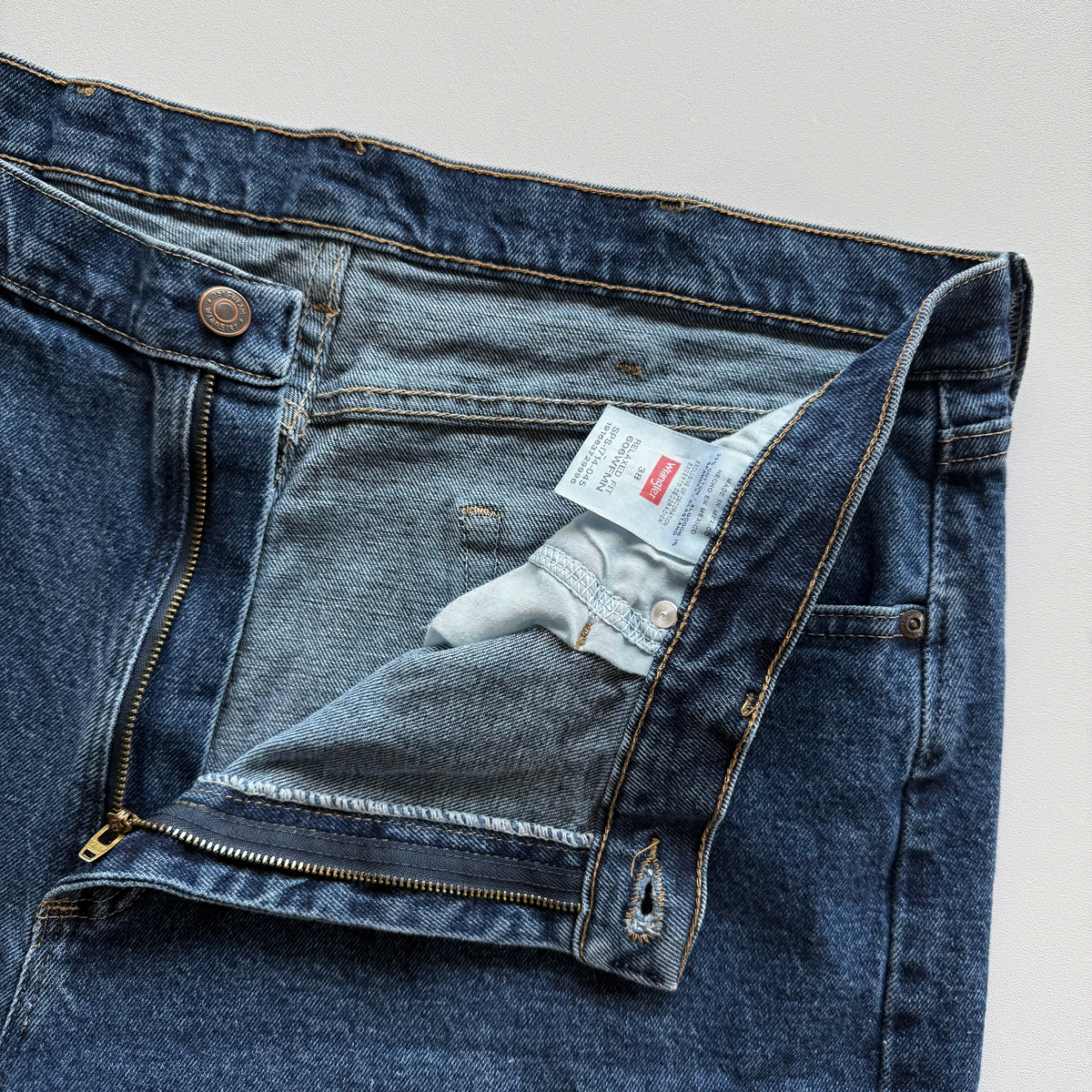 Vintage 2000s Wrangler Denim Shorts