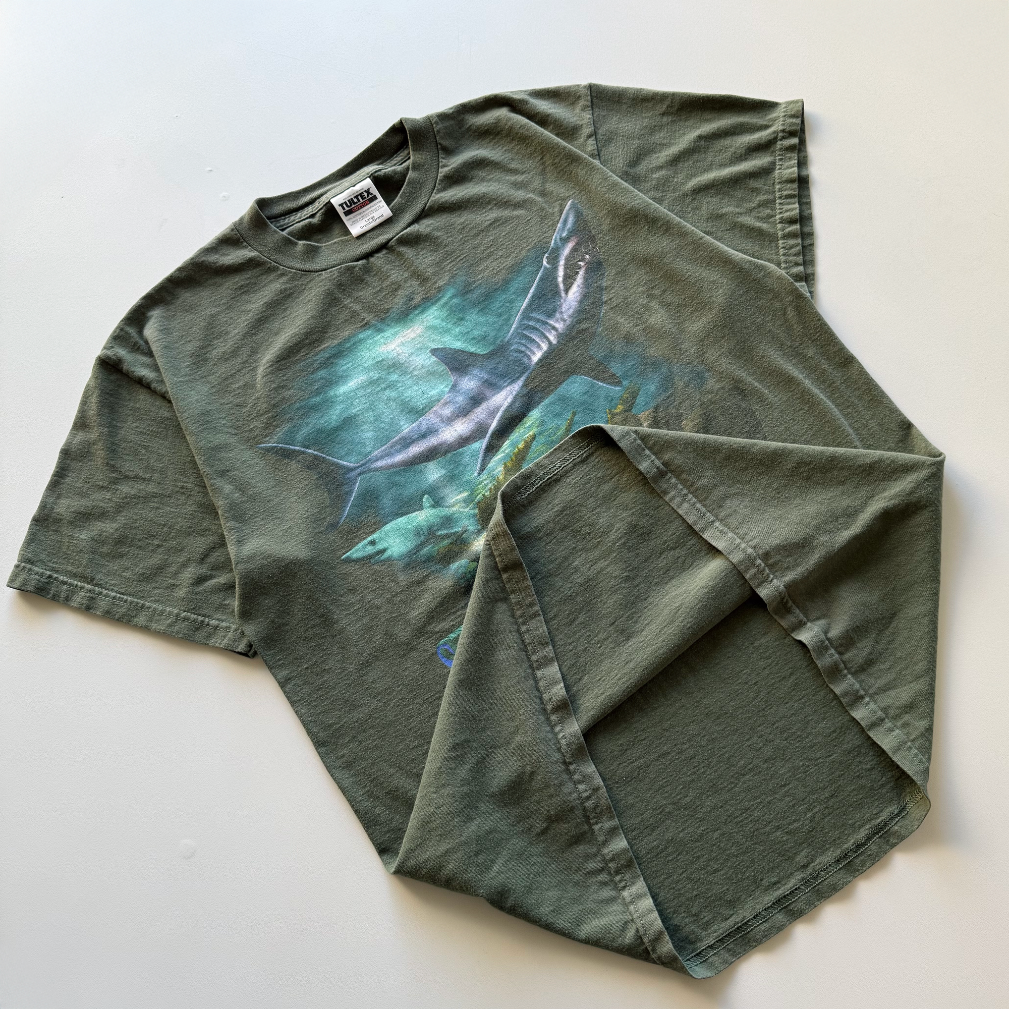 Vintage 1997 Seaworld Great White Shark Tee