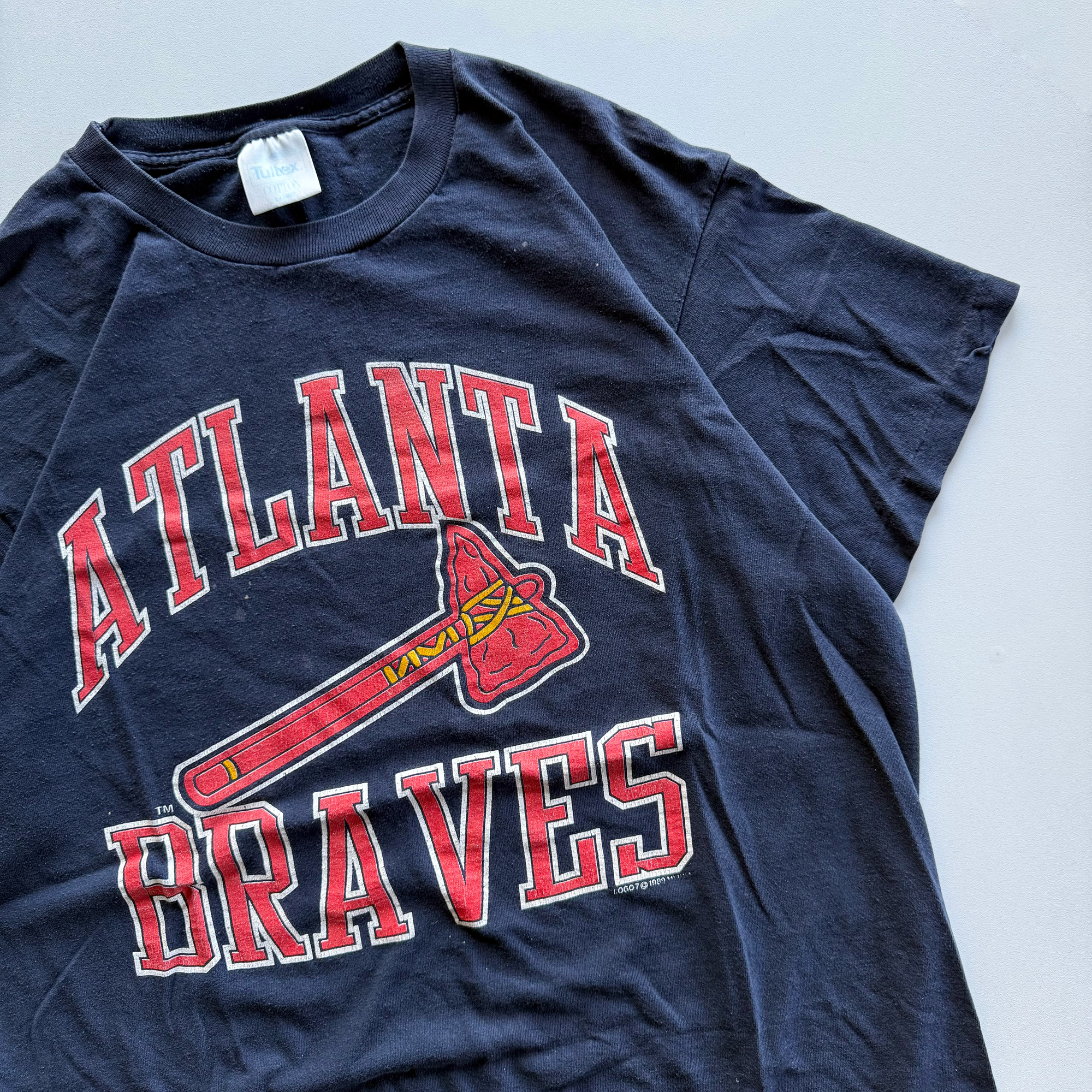 Vintage 1989 Atlanta Braves MLB Baseball Tee
