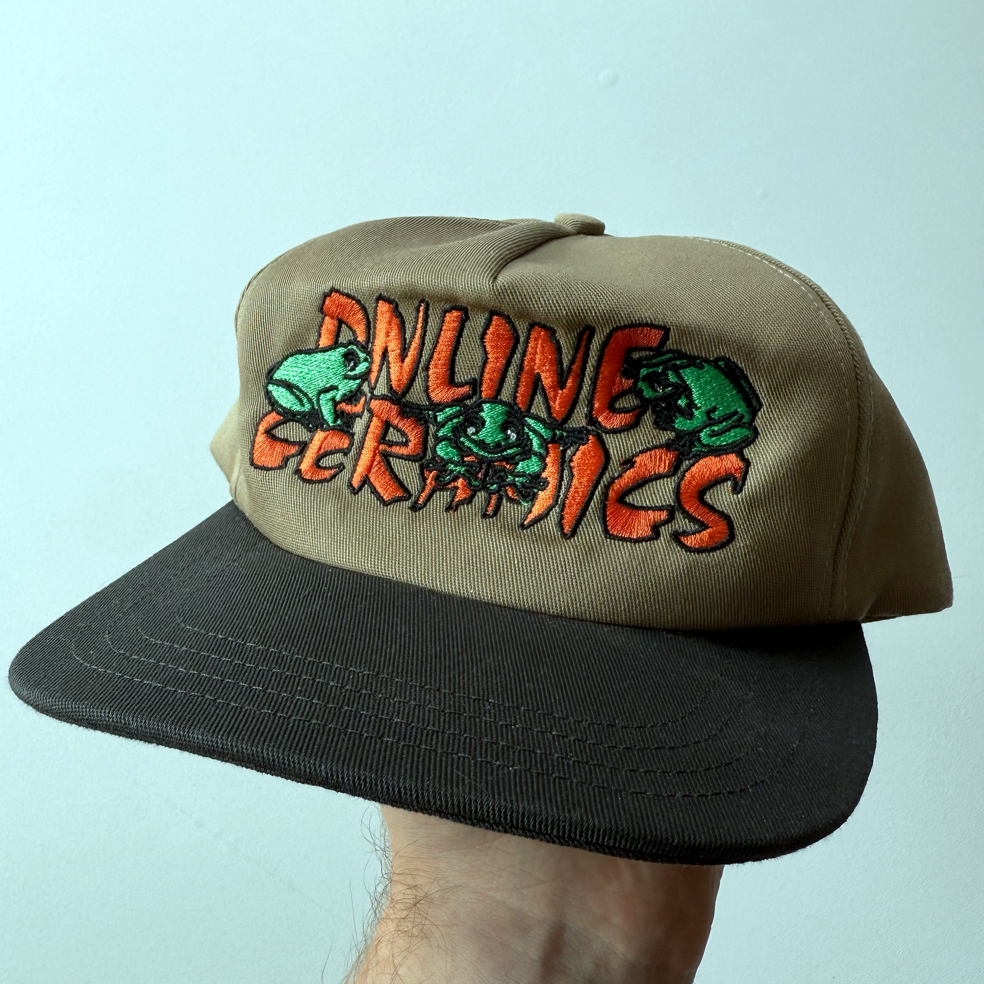 Online Ceramics FW22 Frog Friends Hat
