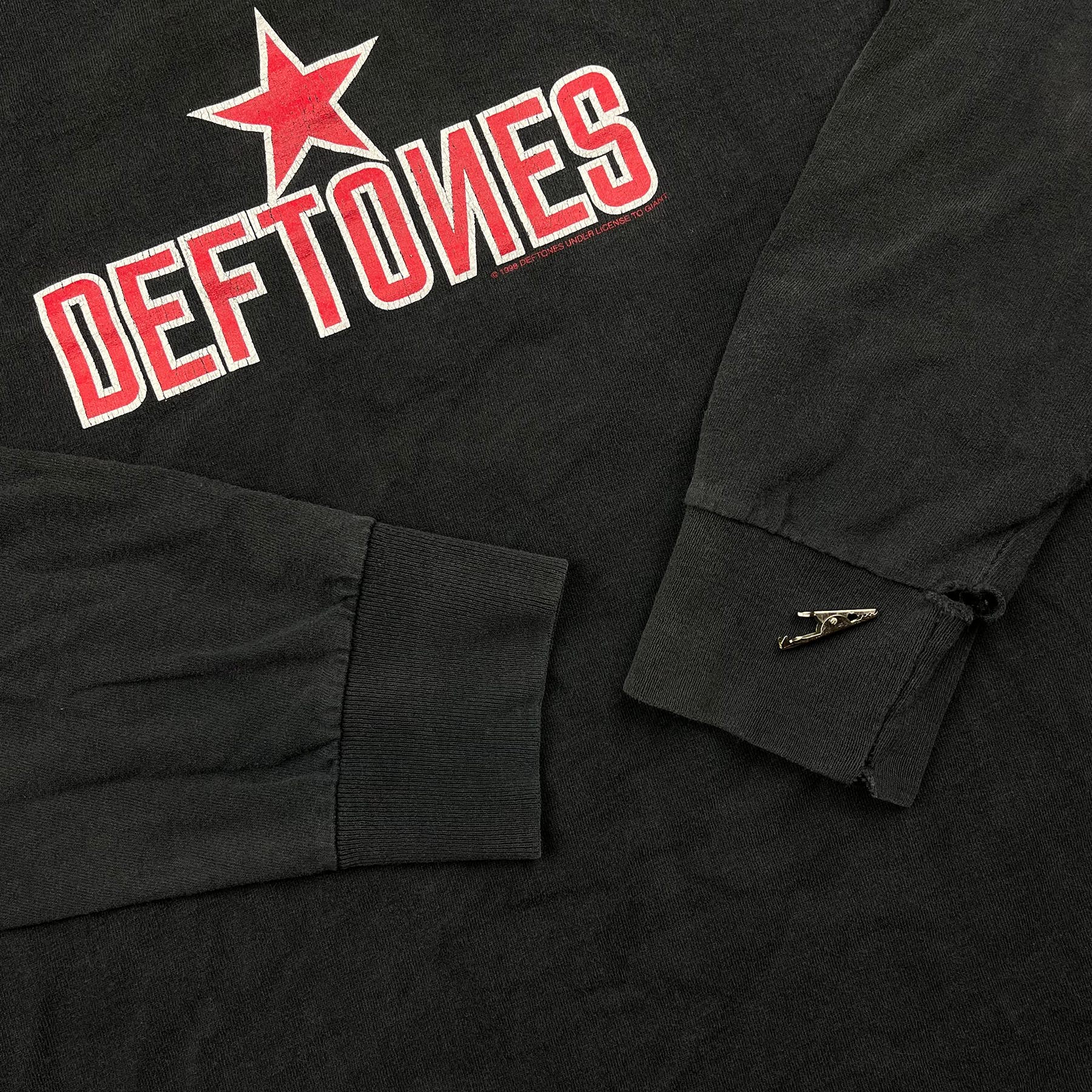 Vintage 1990s Deftones Soviet Star Longsleeve Tee