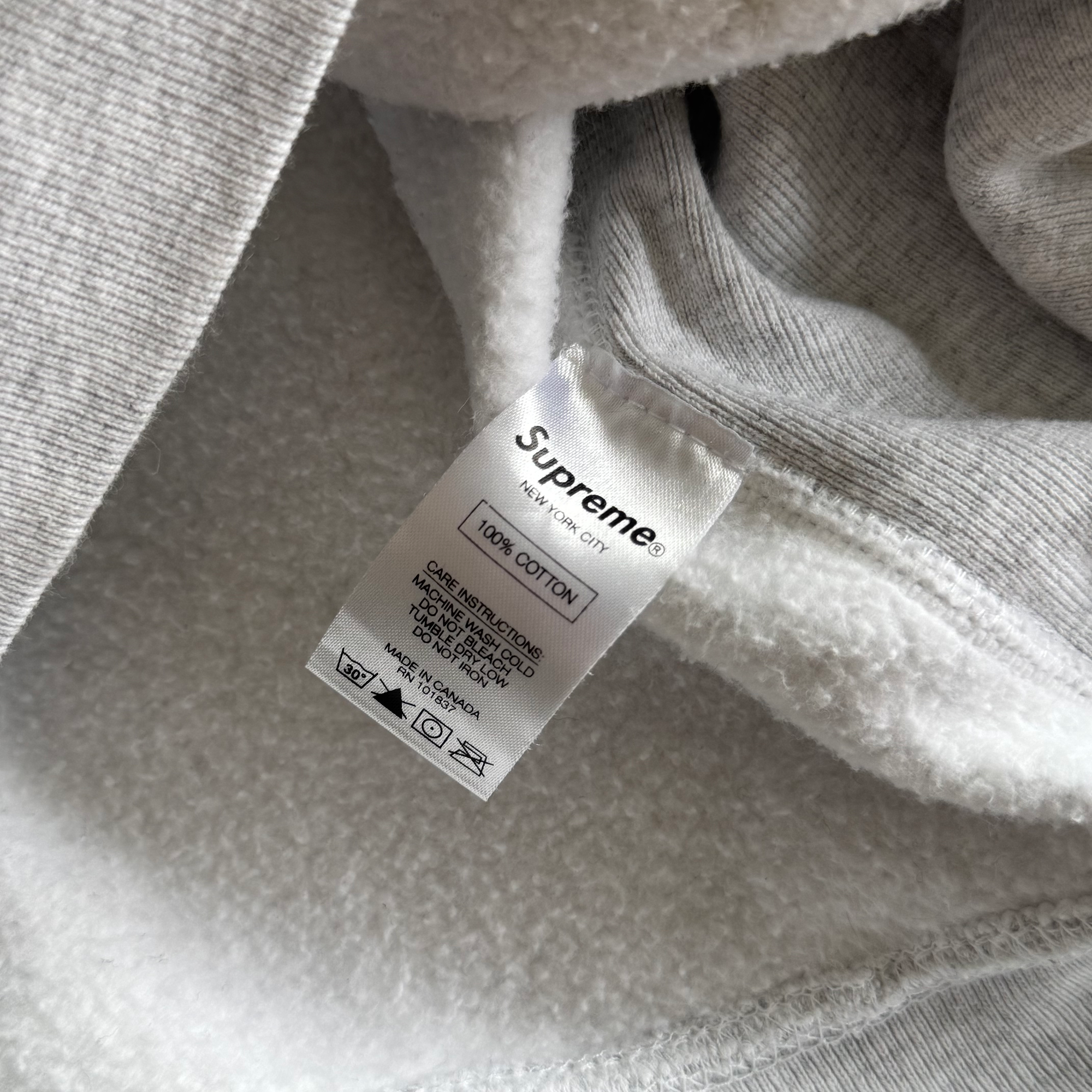 Supreme FW16 Araki Rose Hoodie