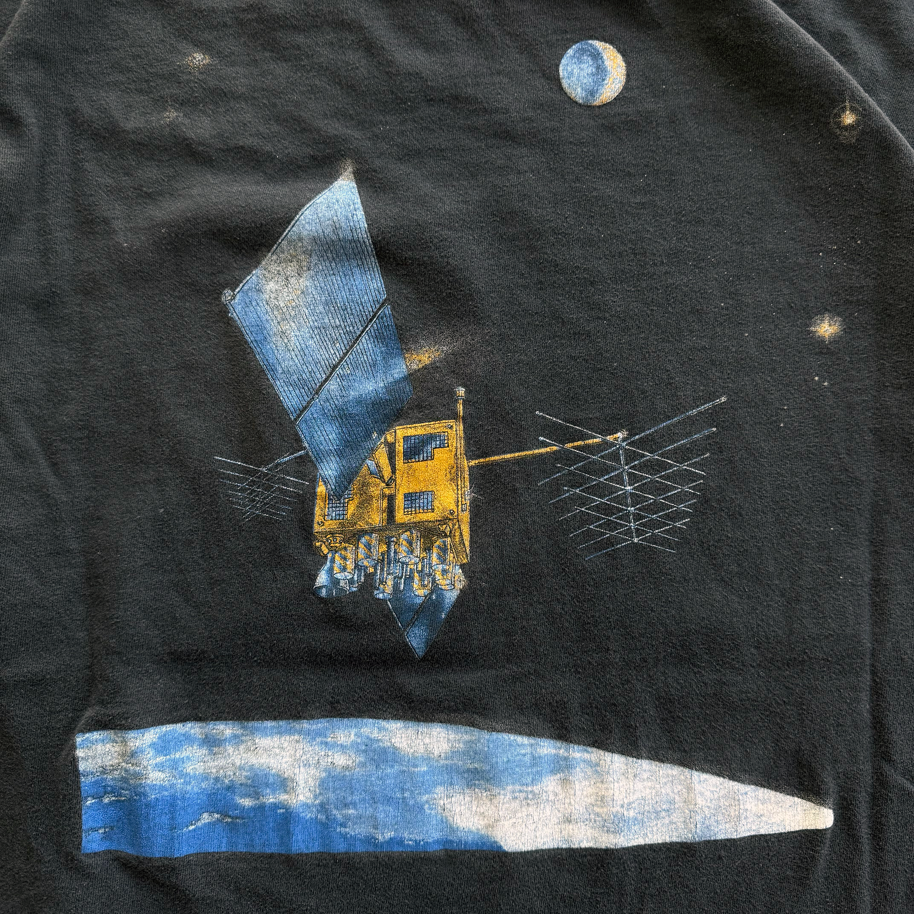 Vintage 1993 Navstar GPS Space Force Satellite Tee