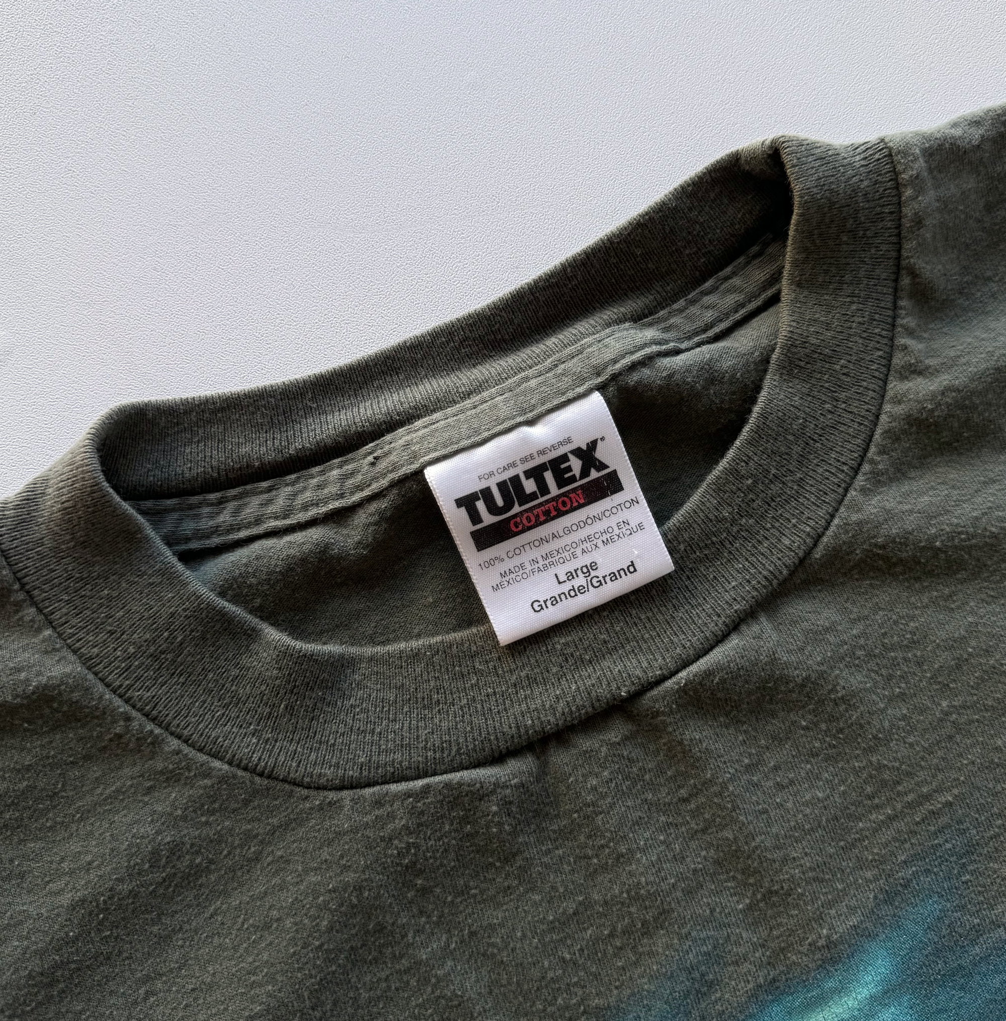 Vintage 1997 Seaworld Great White Shark Tee