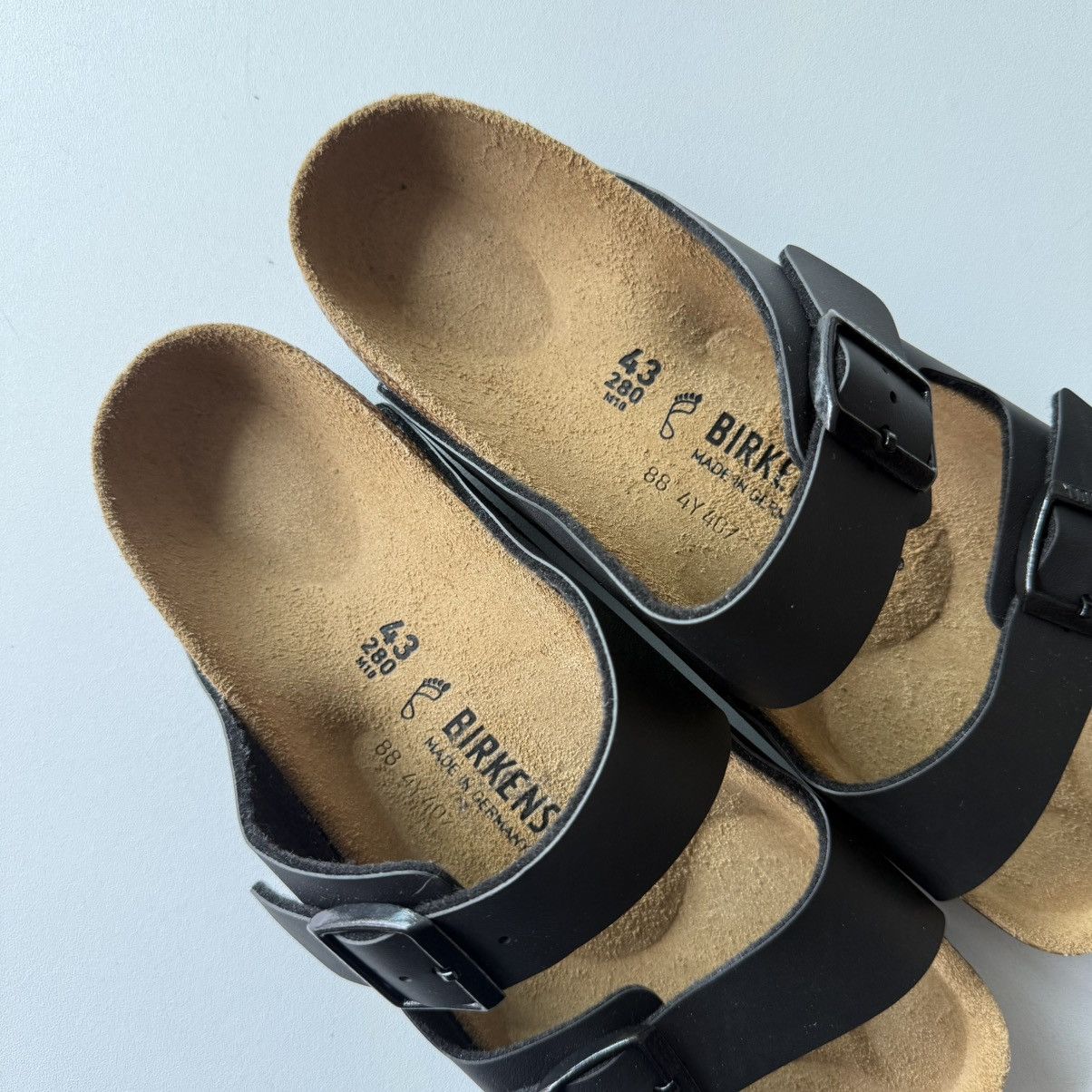 Birkenstock Arizona Black Sandals (Size 10)