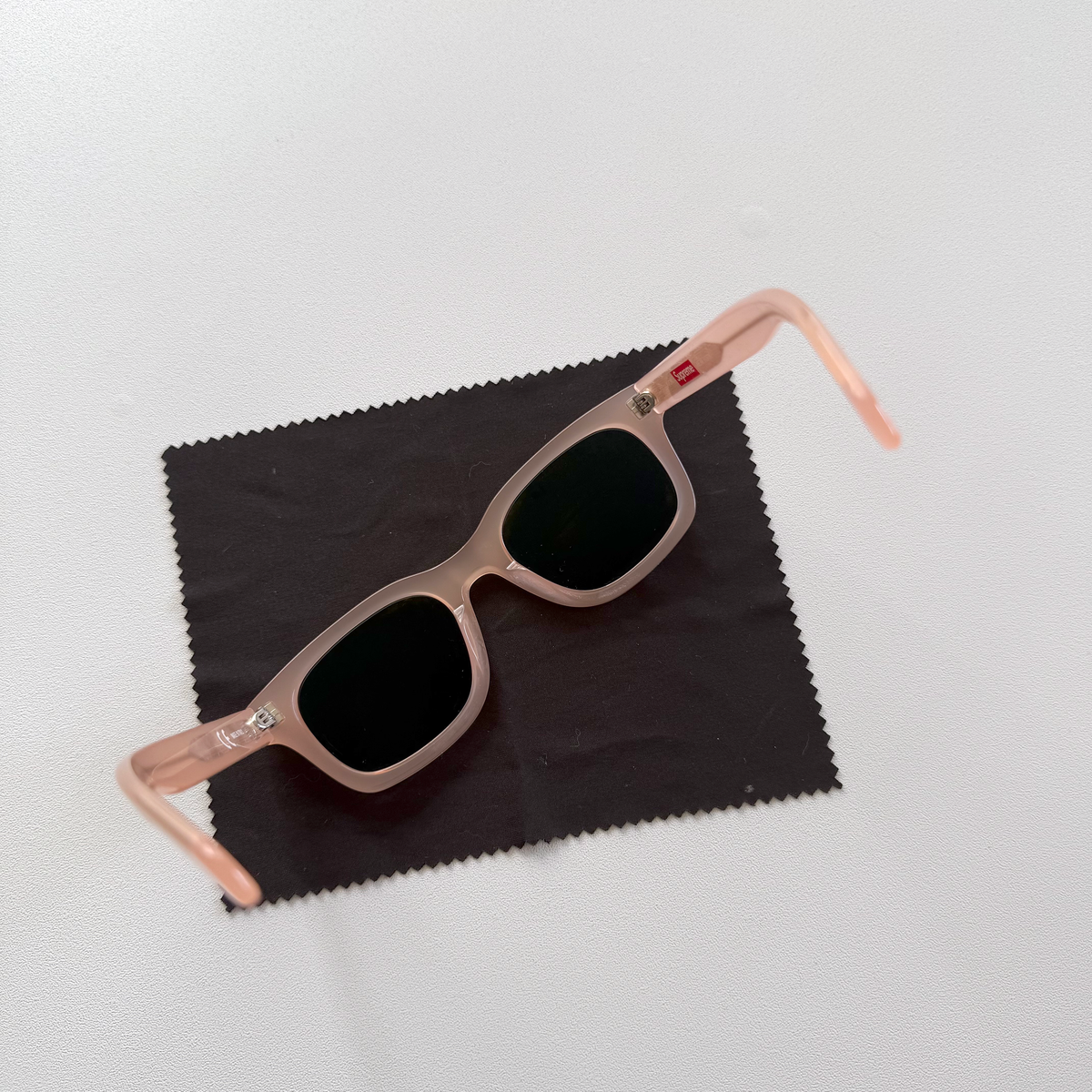 Supreme SS25 Avon Sunglasses (Dusty Pink)