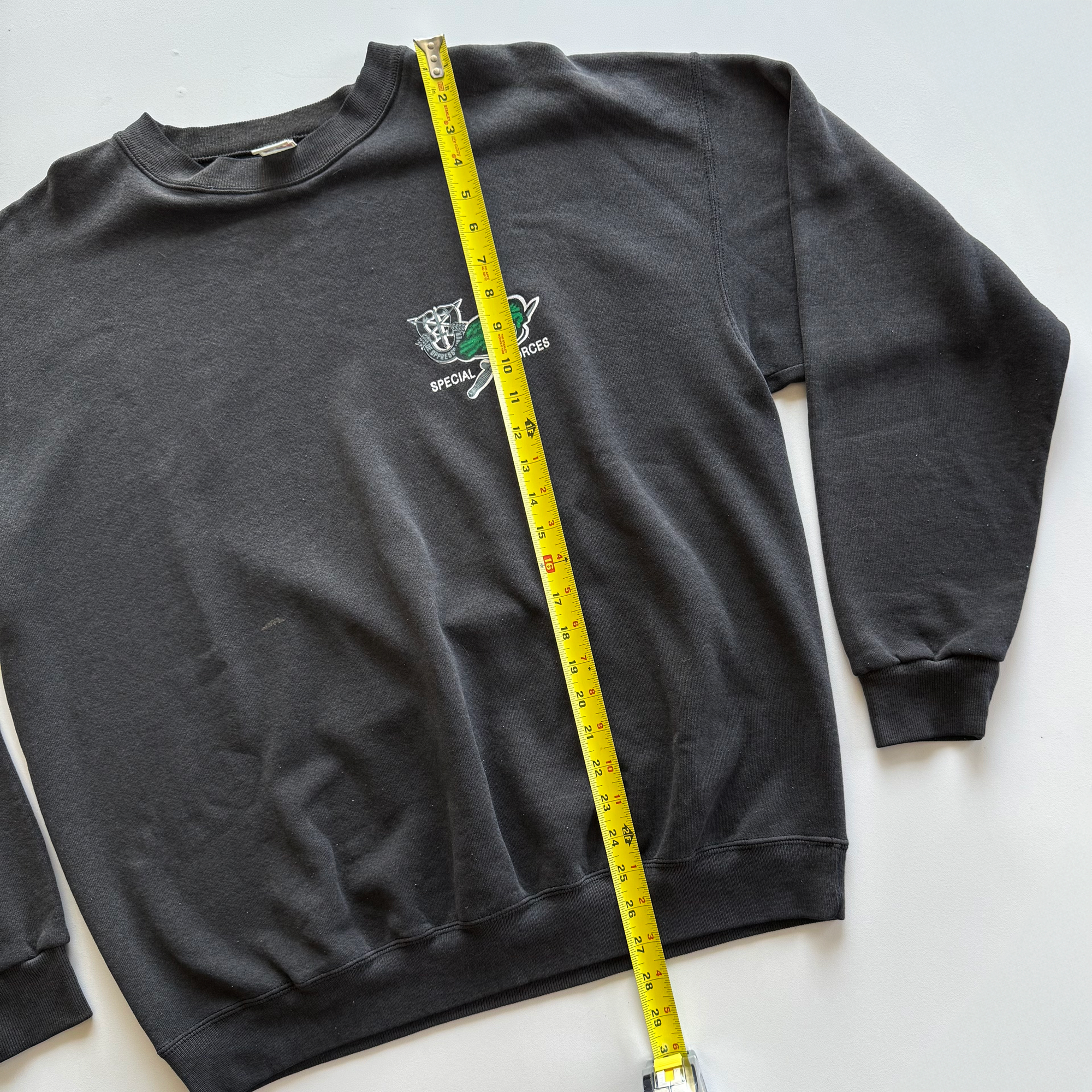 Vintage 1990s Green Berets Special Forces Army Sweatshirt