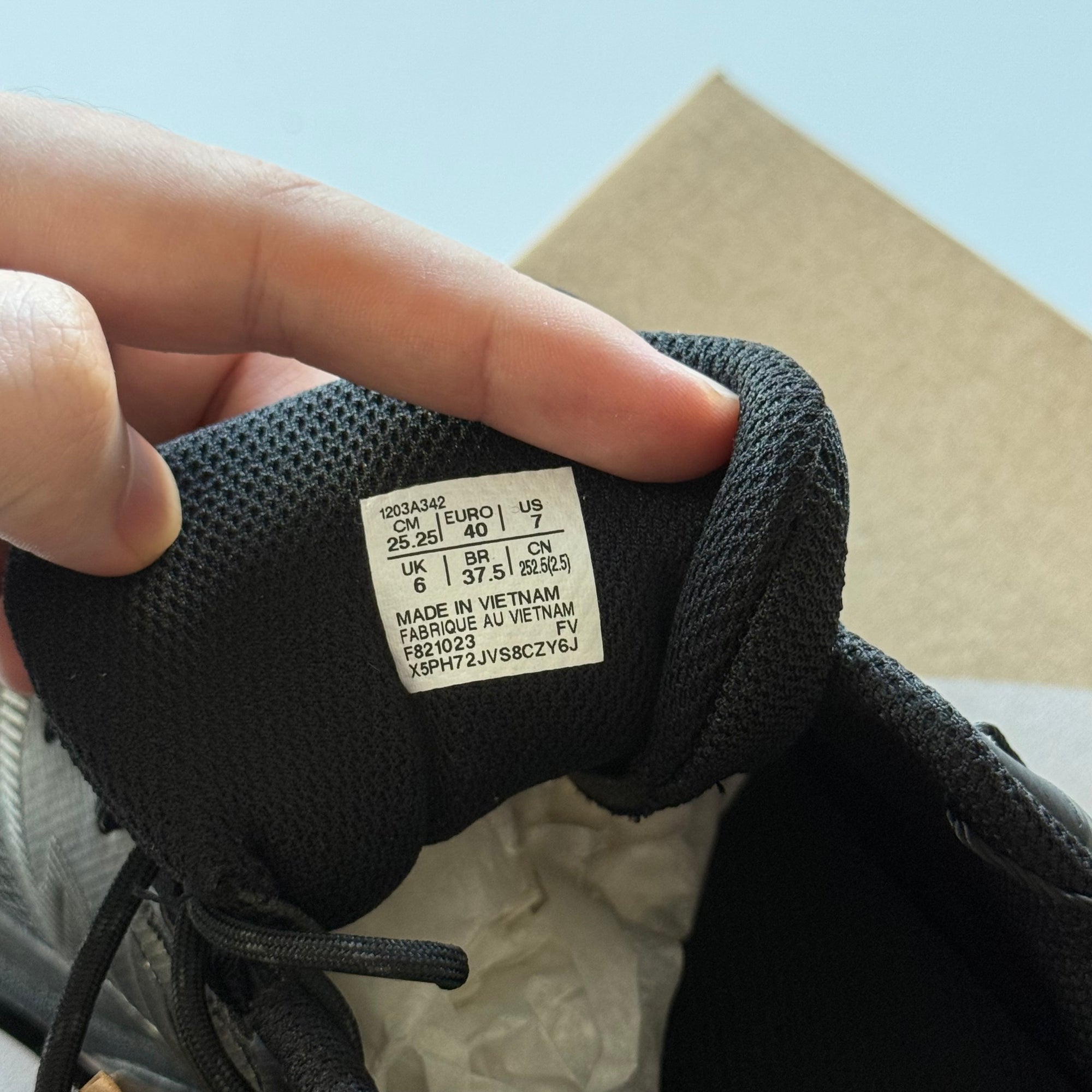 Asics Gel Terrain 'Triple Black' (Size 7)