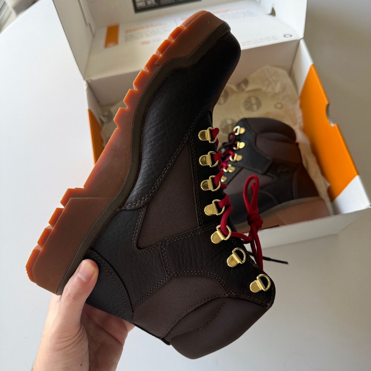 Timberland 6 Inch Field Boot (Size 8.5)