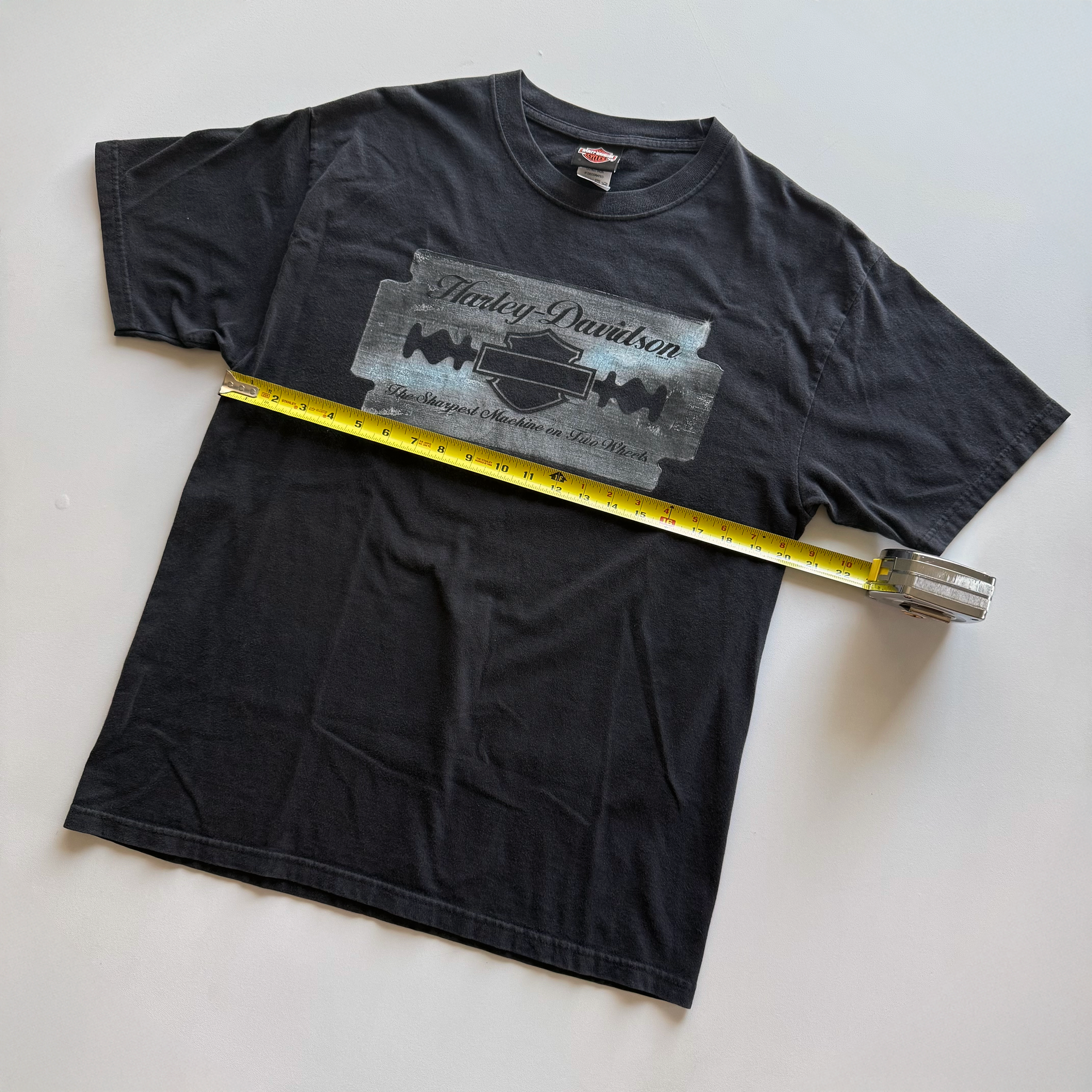 Vintage Harley Davidson 2007 Razorblade Emblem Tee