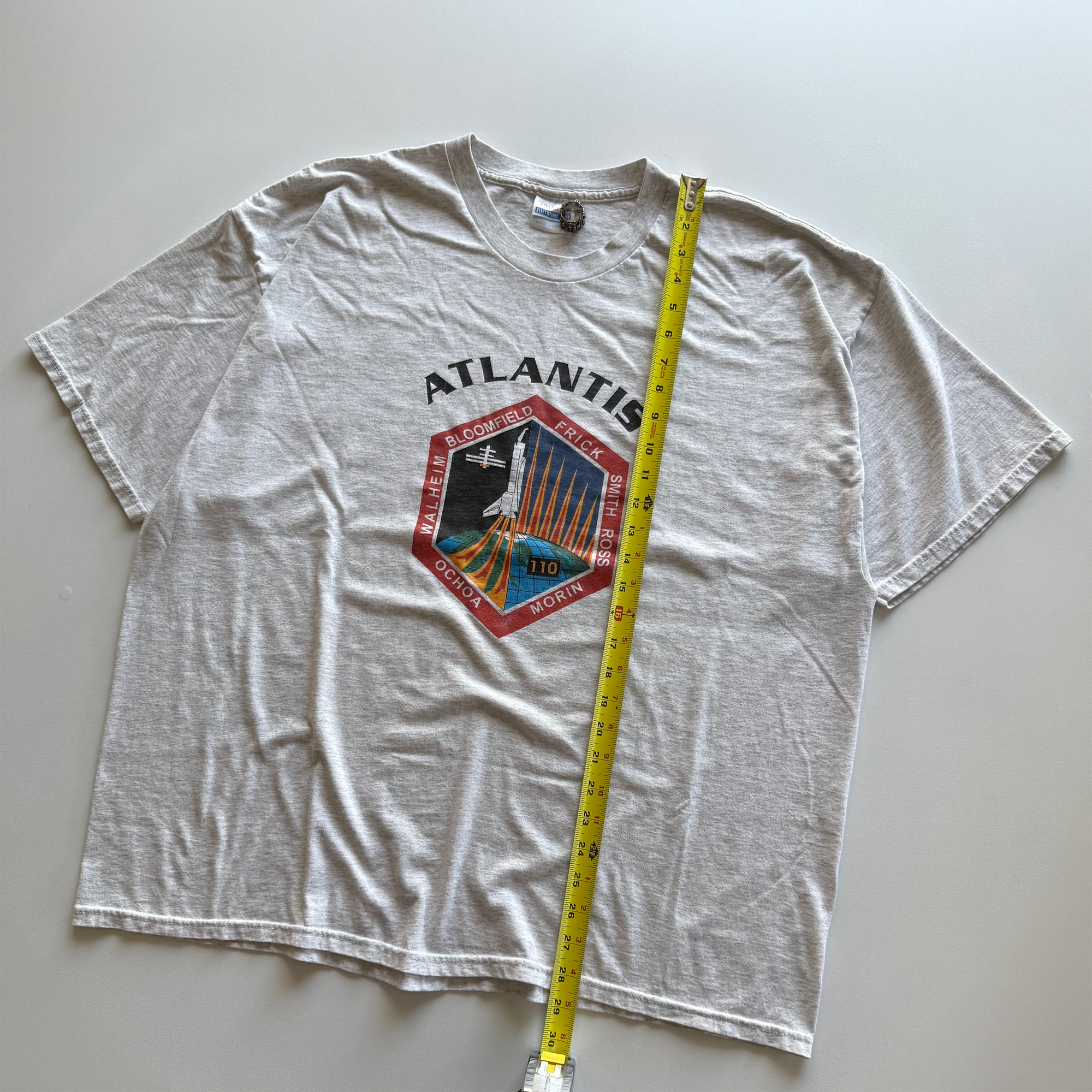 Vintage 2002 NASA Atlantis STS-110 Tee