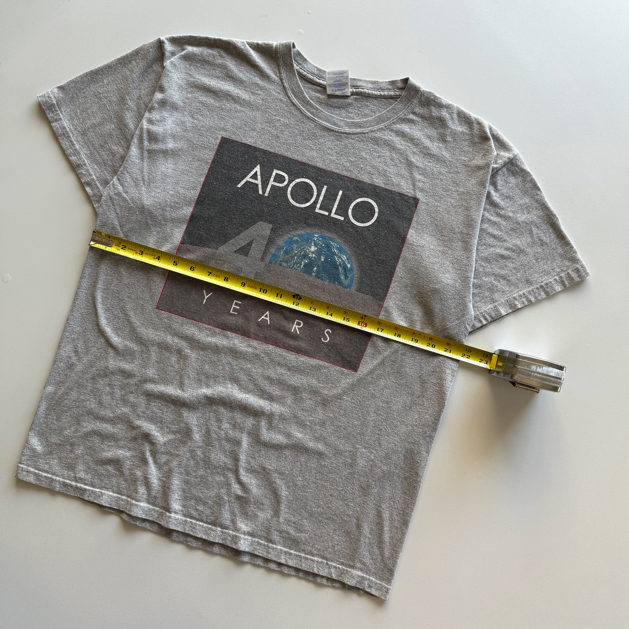 Vintage 2009 NASA Apollo 40th Anniversary Tee (Large)