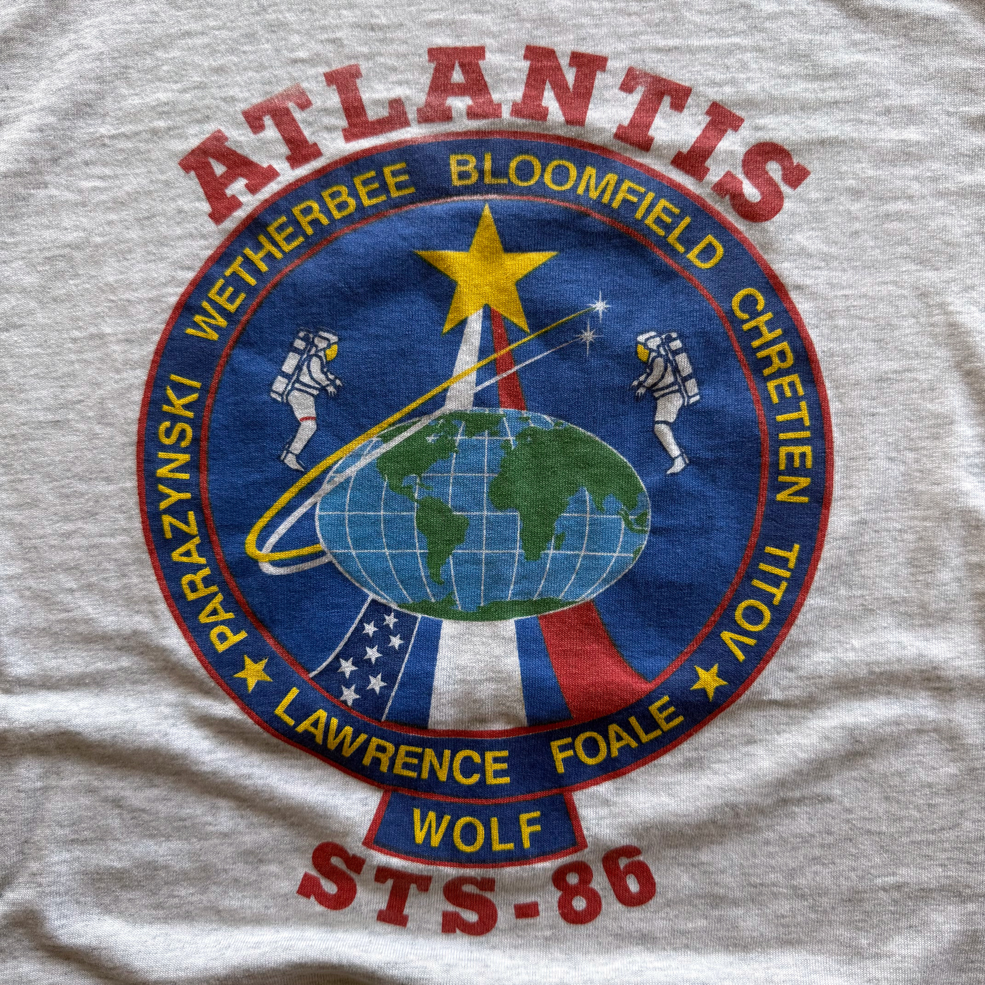 Vintage 1997 NASA Atlantis STS-86 Tee
