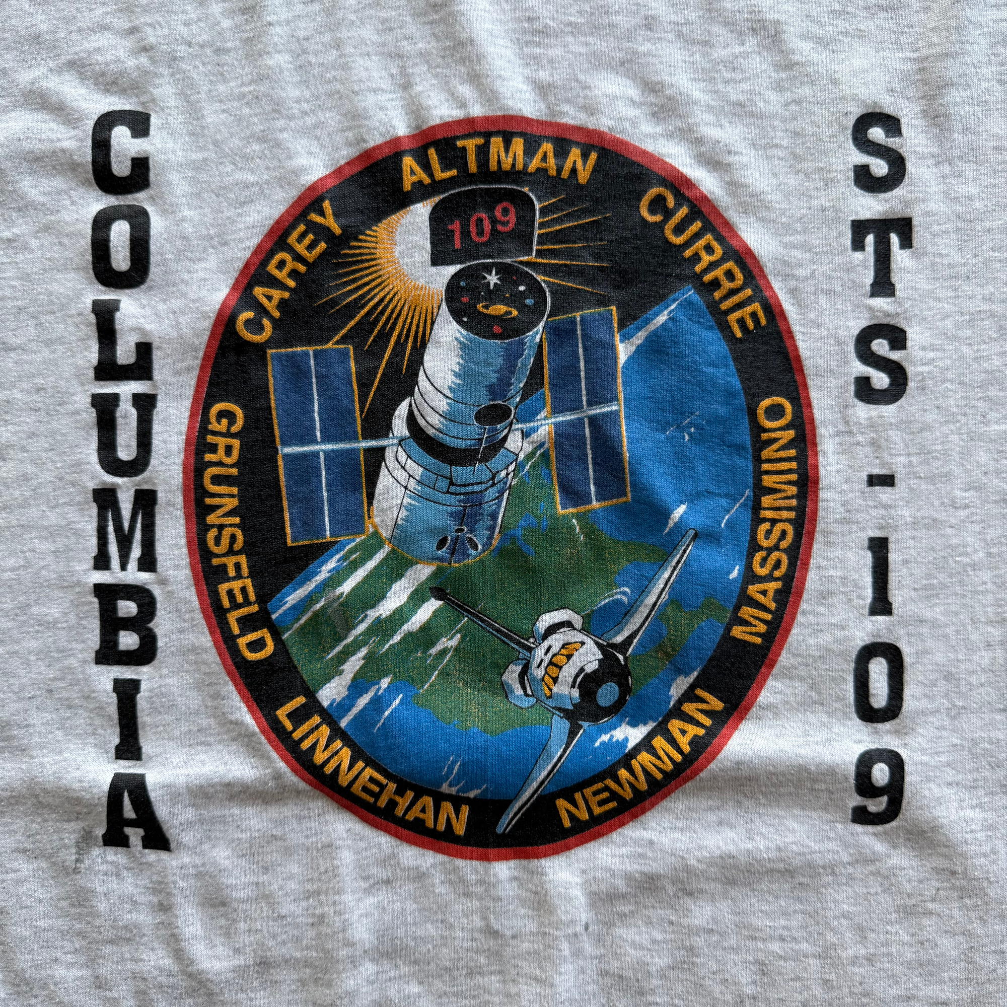 Vintage 2002 NASA Columbia STS-109 Tee