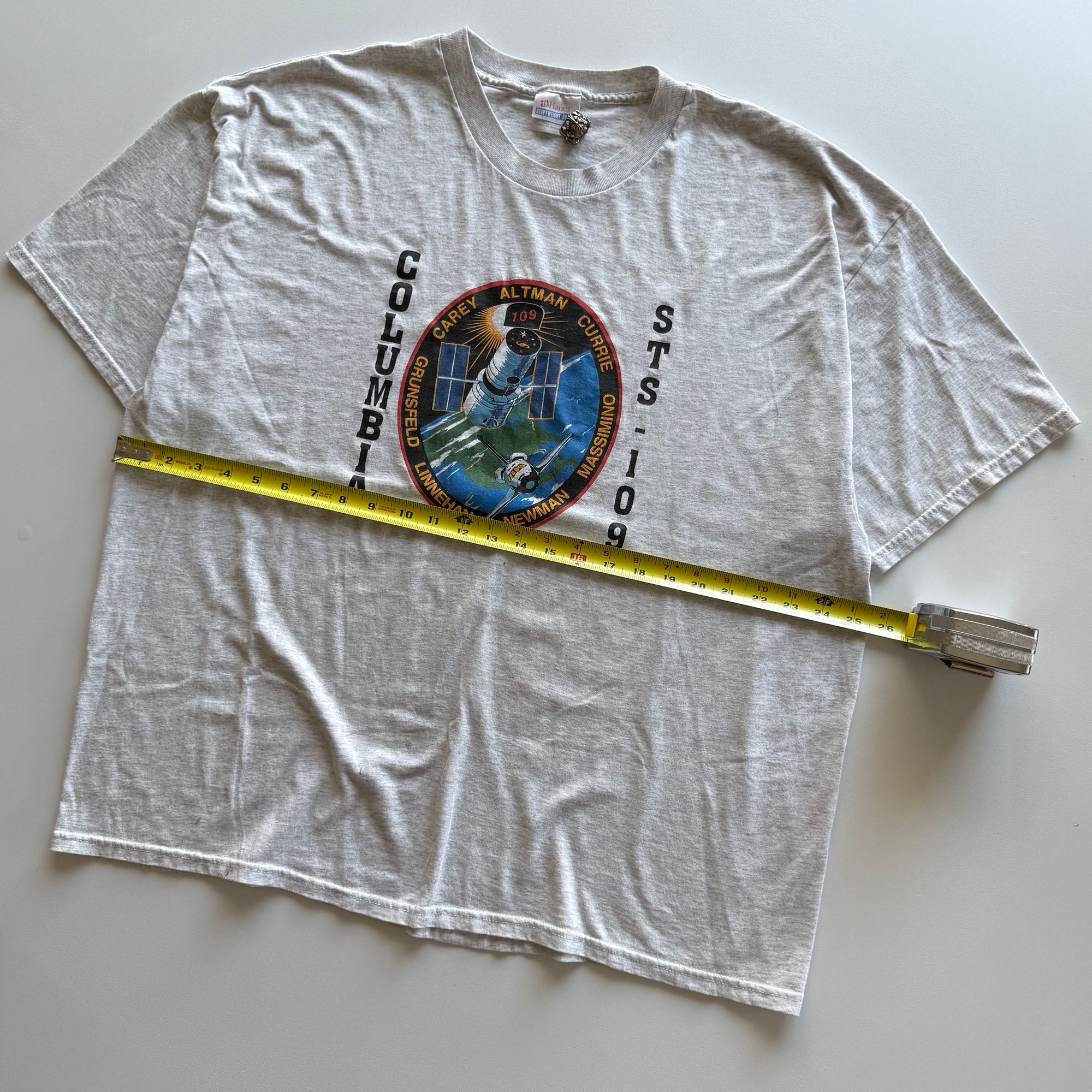 Vintage 2002 NASA Columbia STS-109 Tee