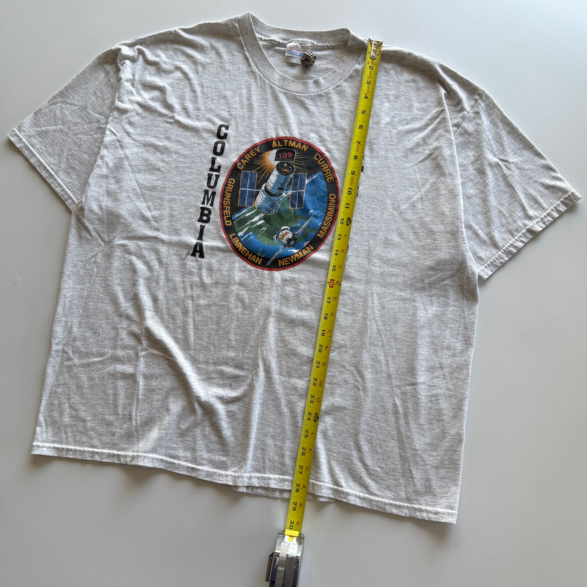 Vintage 2002 NASA Columbia STS-109 Tee