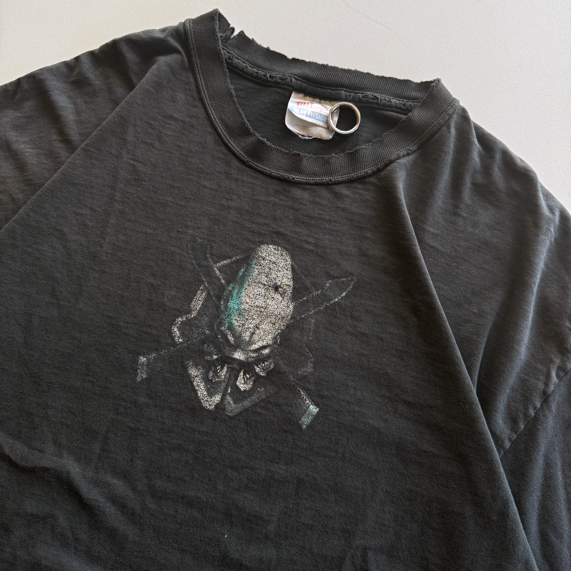 Vintage 2004 Halo 2 Legendary Logo Distressed Fader Tee