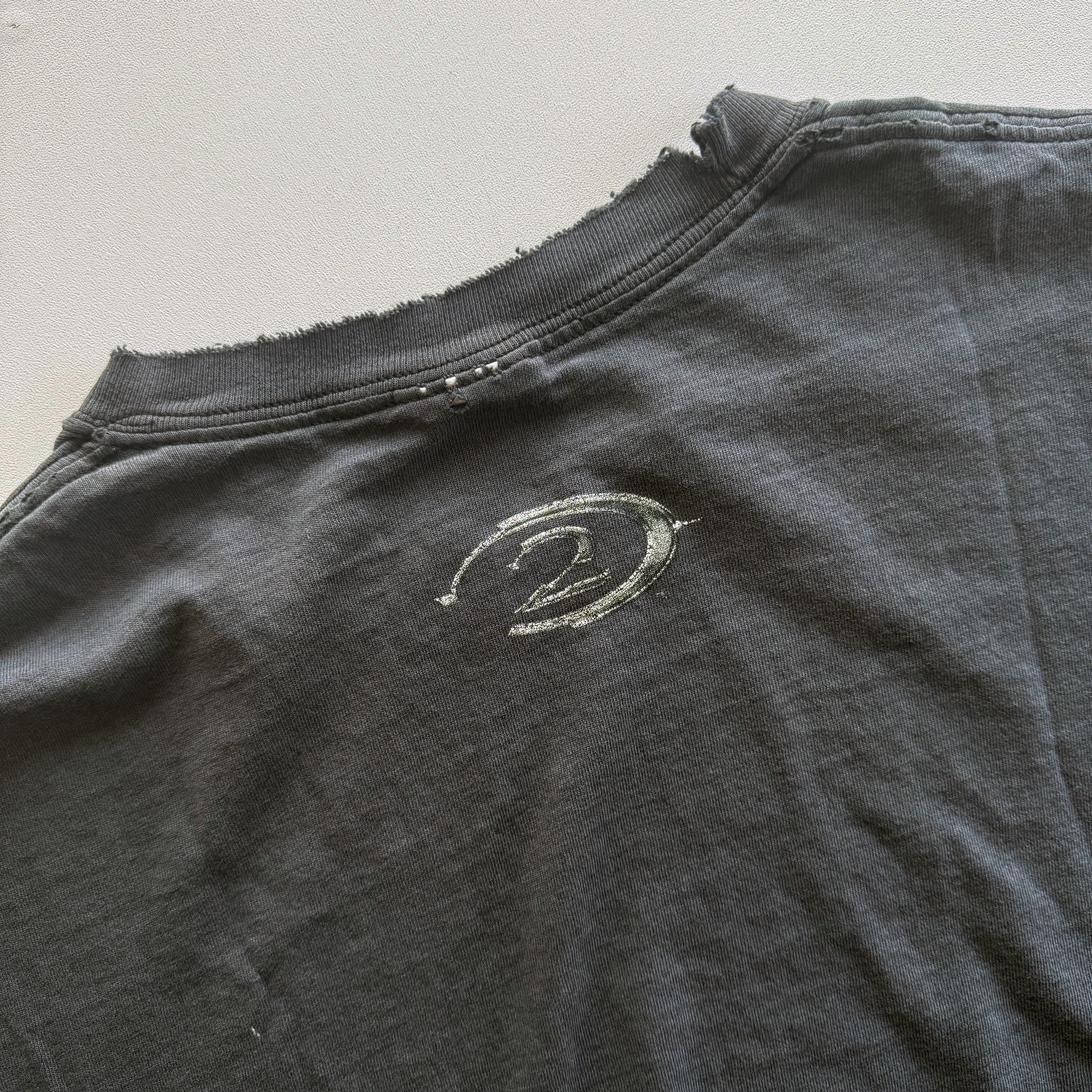 Vintage 2004 Halo 2 Legendary Logo Distressed Fader Tee