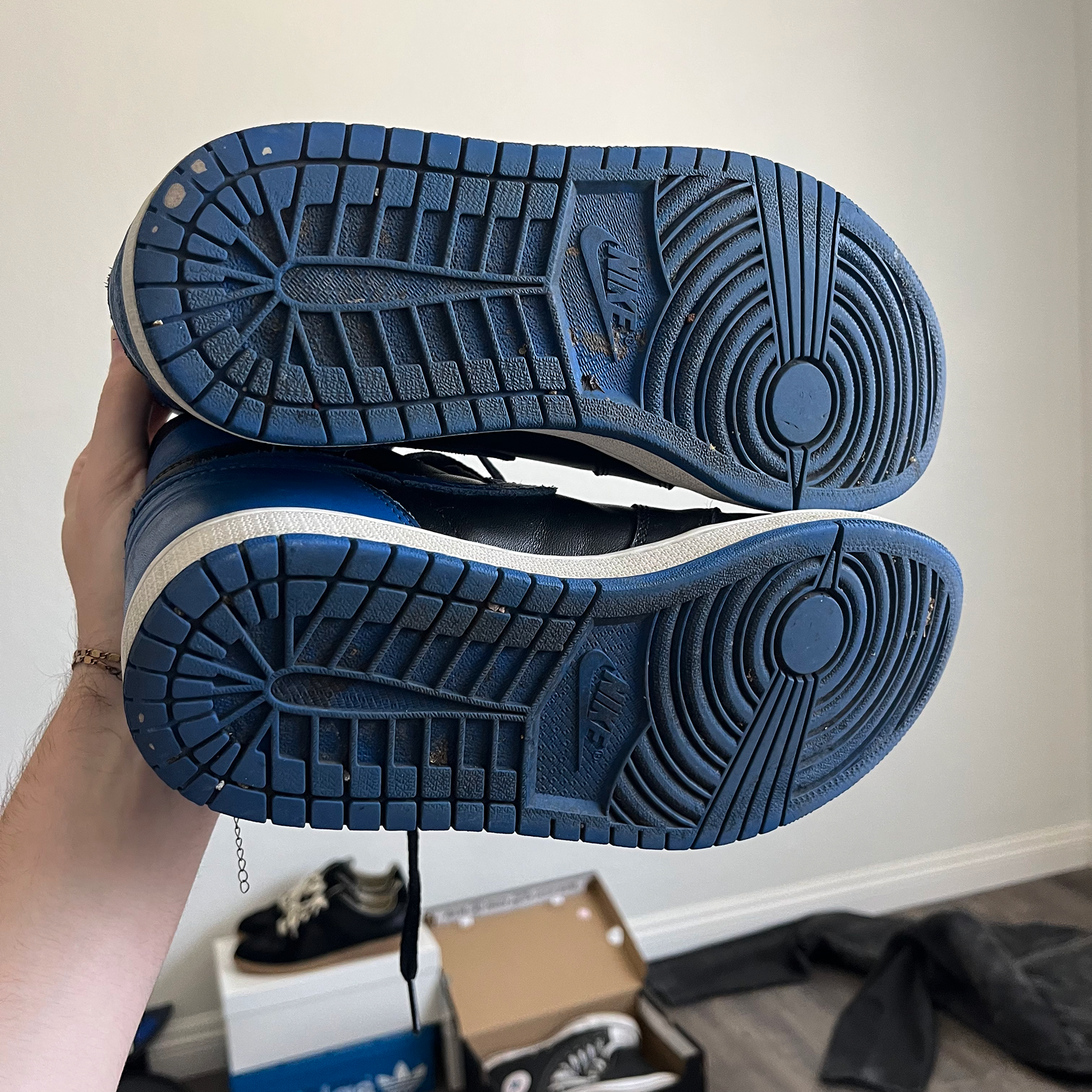 Nike 2017 Air Jordan Retro 1 High Royals