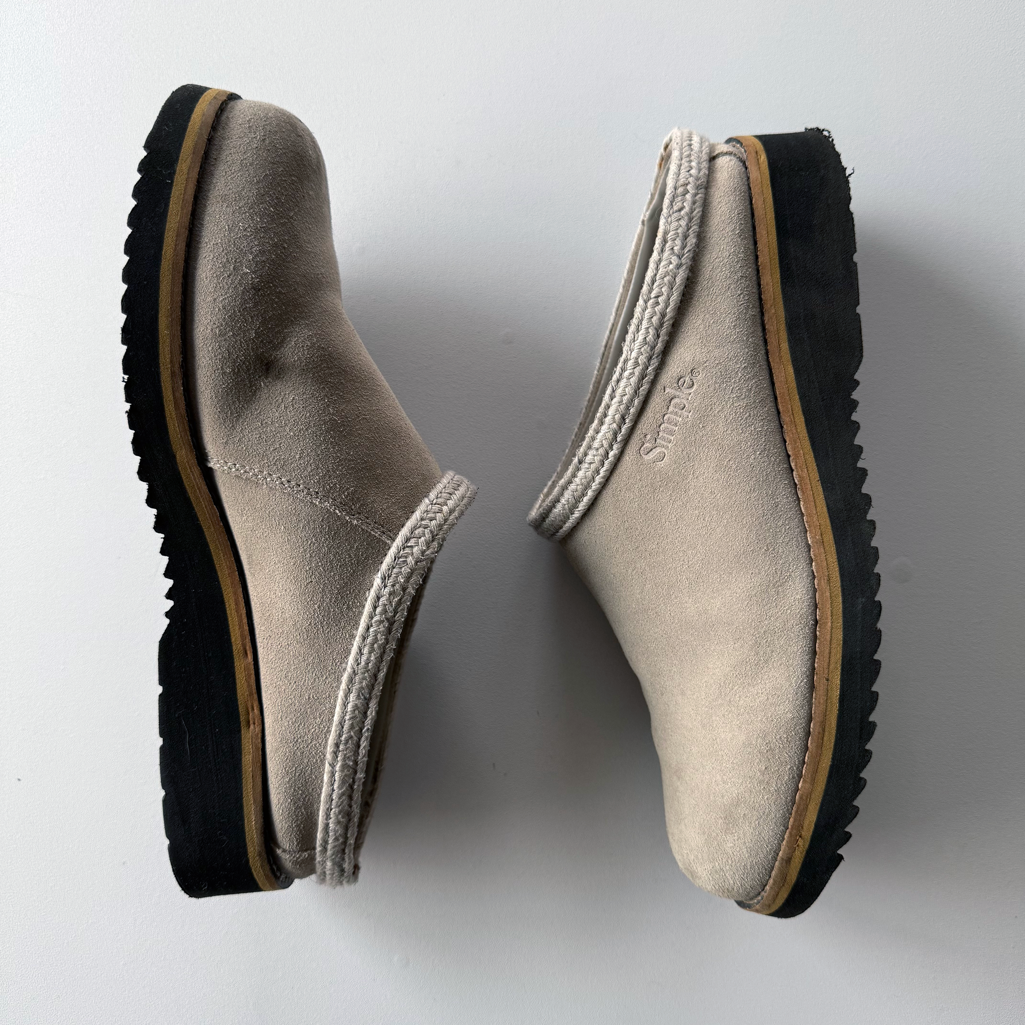 Simple Shoes Original Clog Suede Stone Grey (Size 9)