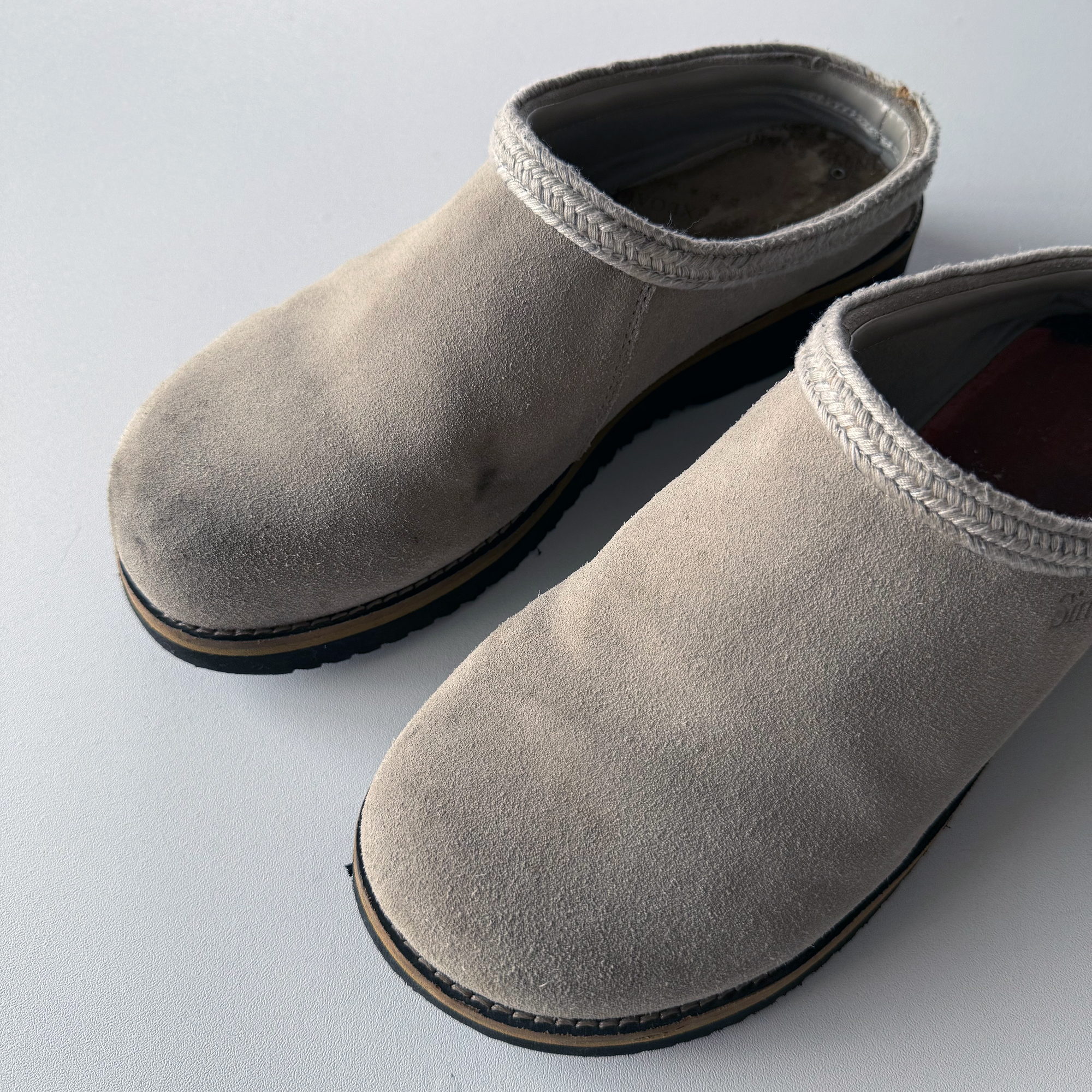 Simple Shoes Original Clog Suede Stone Grey (Size 9)