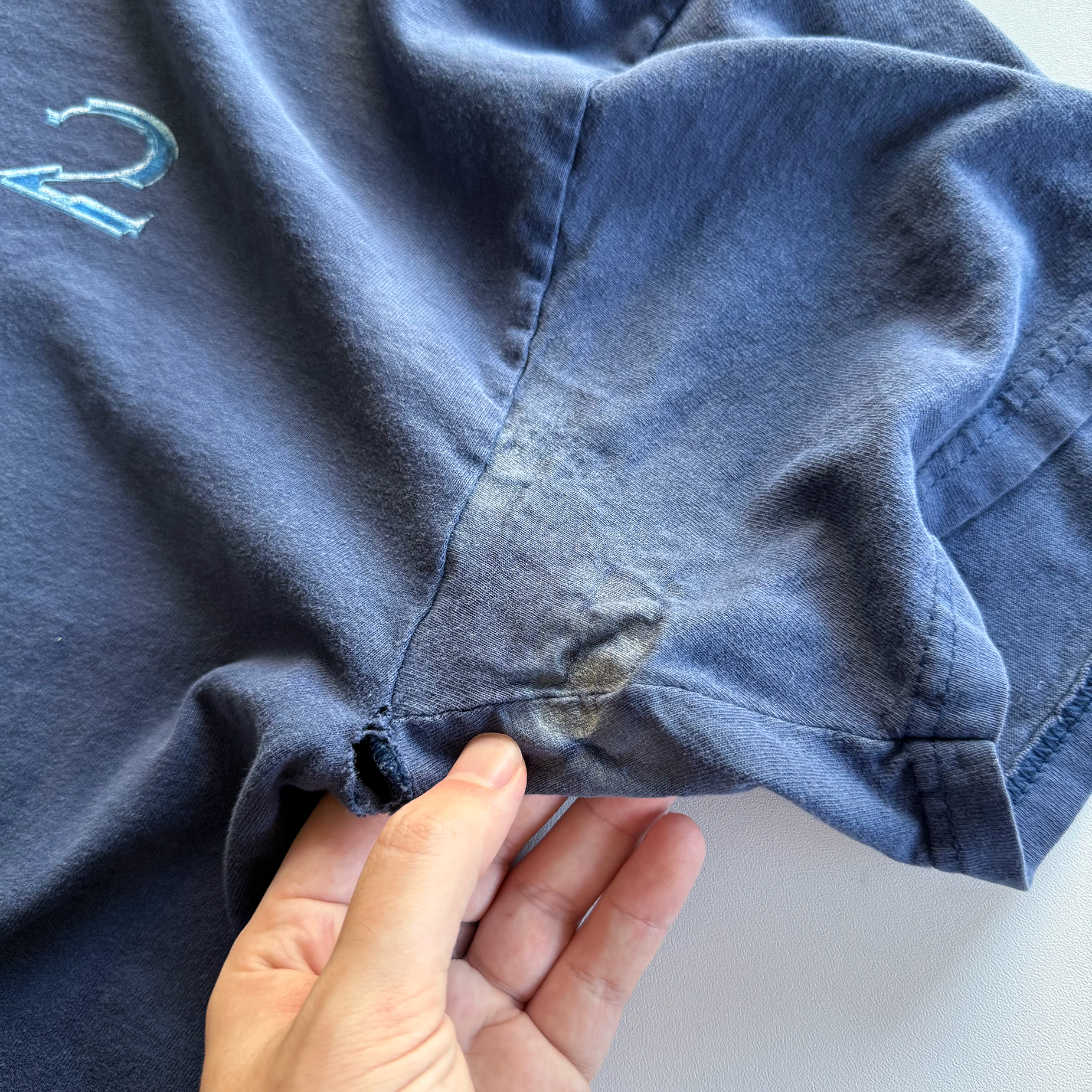 Vintage 2004 Thrashed Vintage Halo 2 Logo Tee