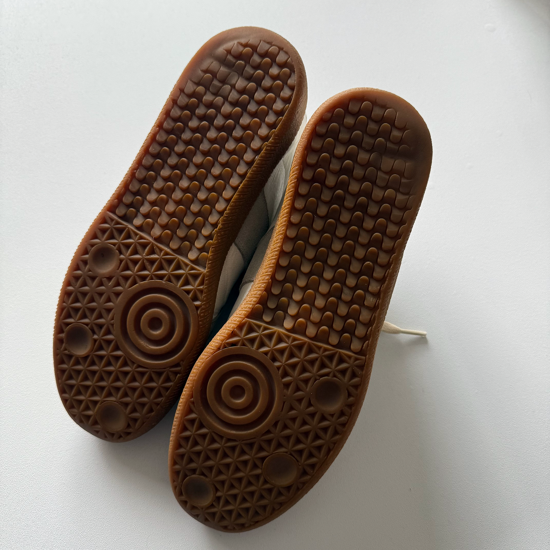 Maison Margiela GATs (EU 40.5)