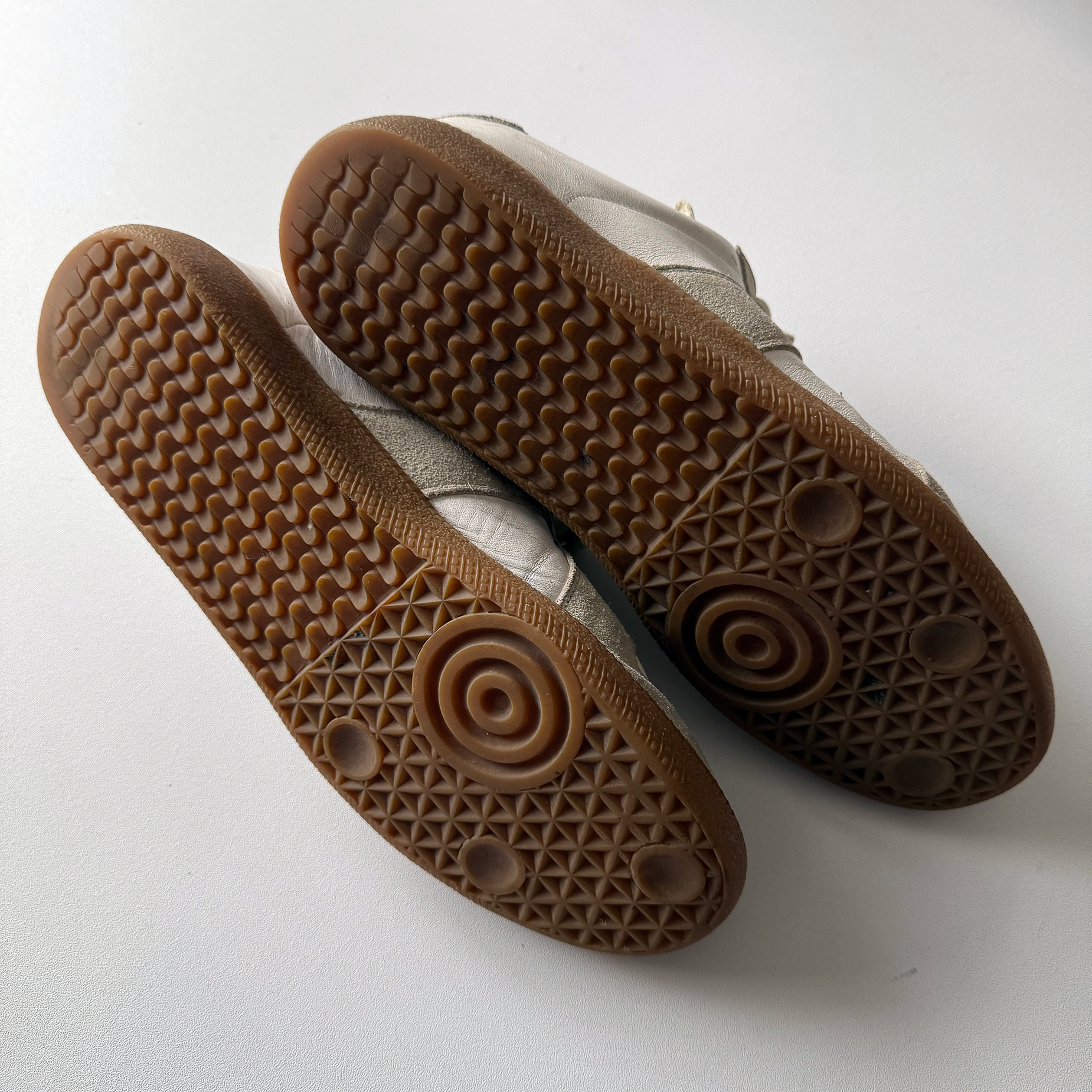 Maison Margiela GATs (EU 42)