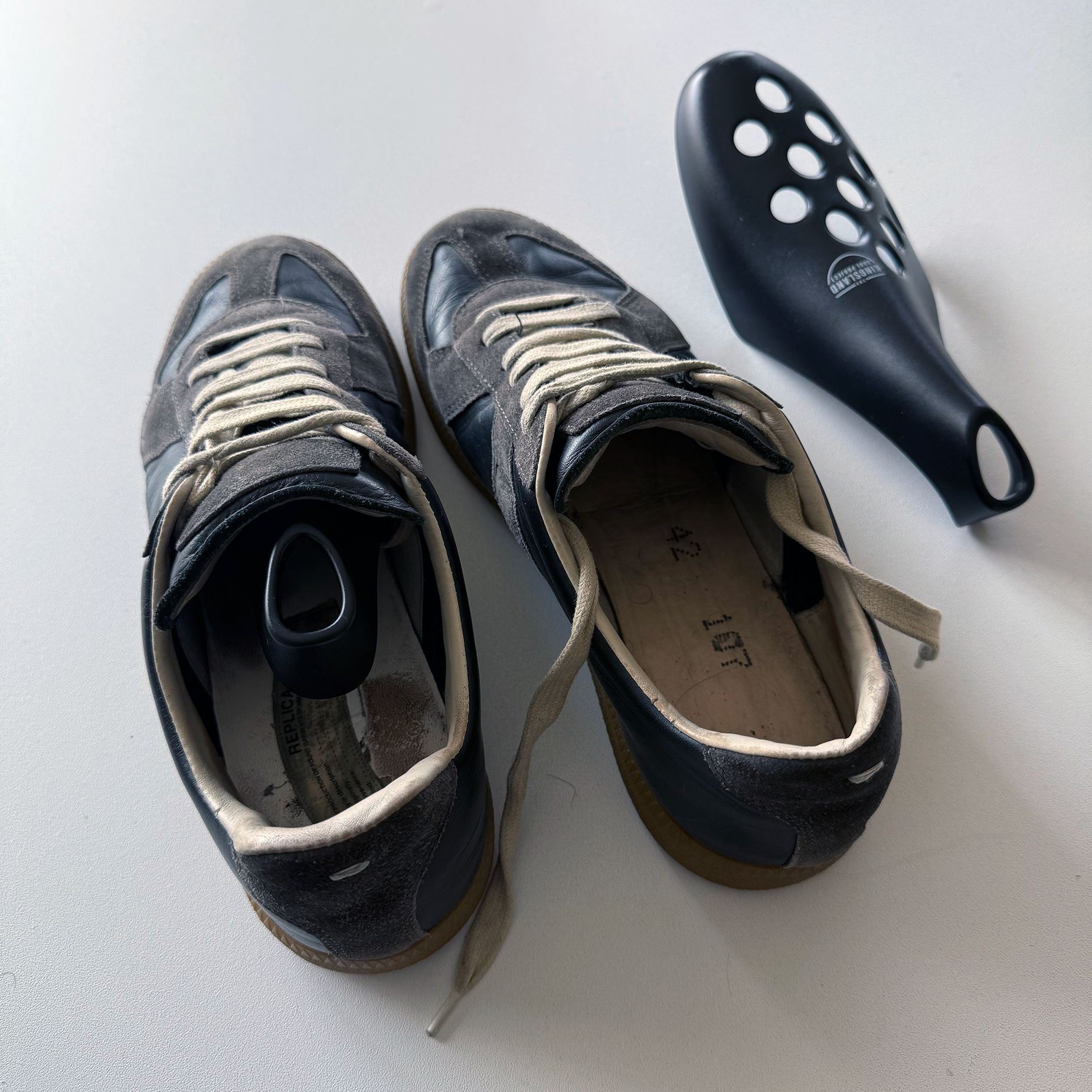 Maison Margiela Black GATs (EU 42)