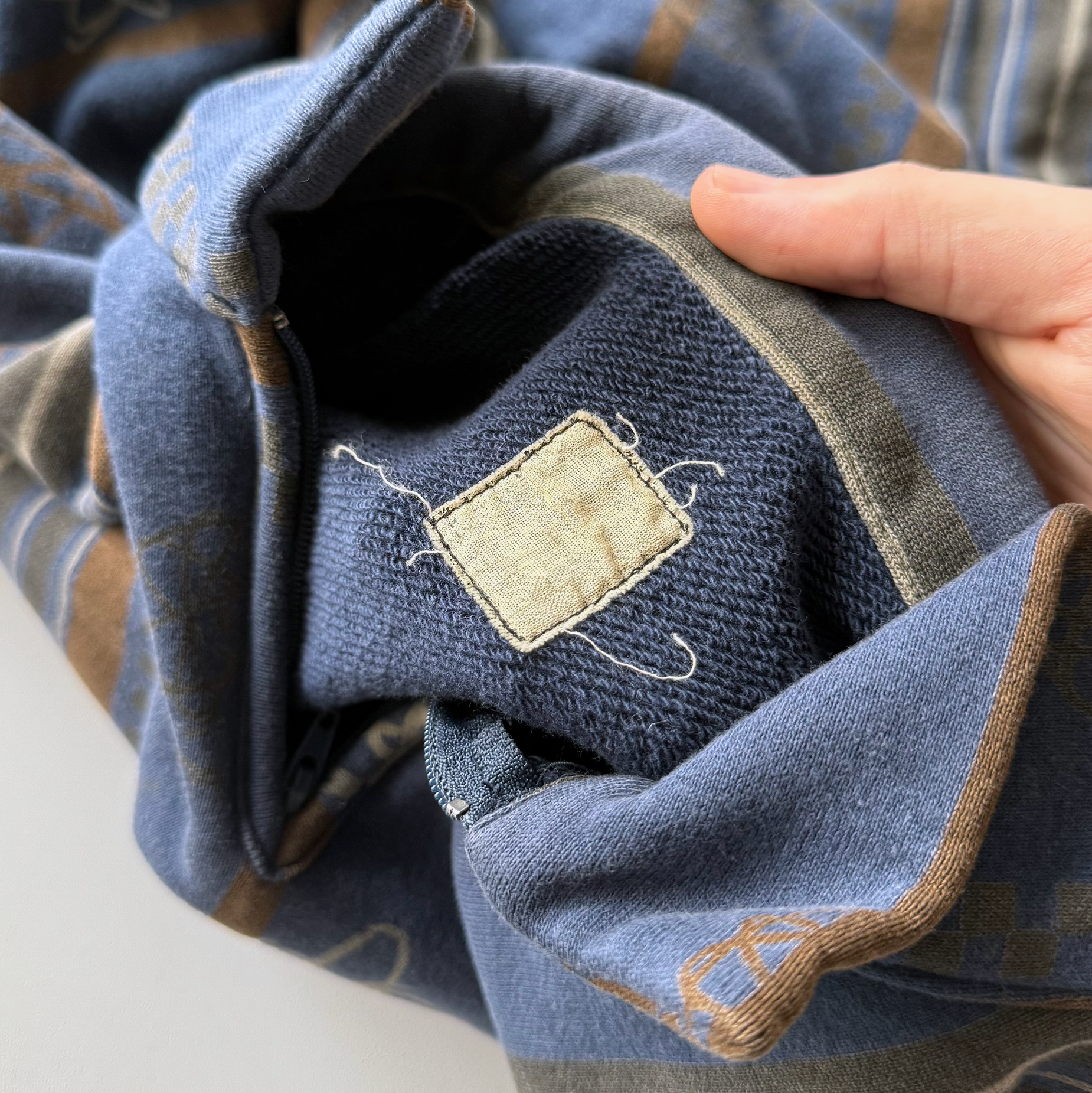 Undercover AW01 D.A.V.F. Futura Atomic Quarter Zip Sweater