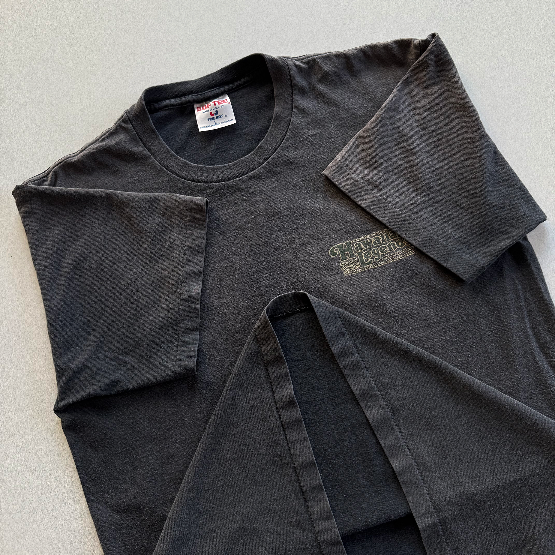 Vintage 1990s Hawaiian Legends Tee