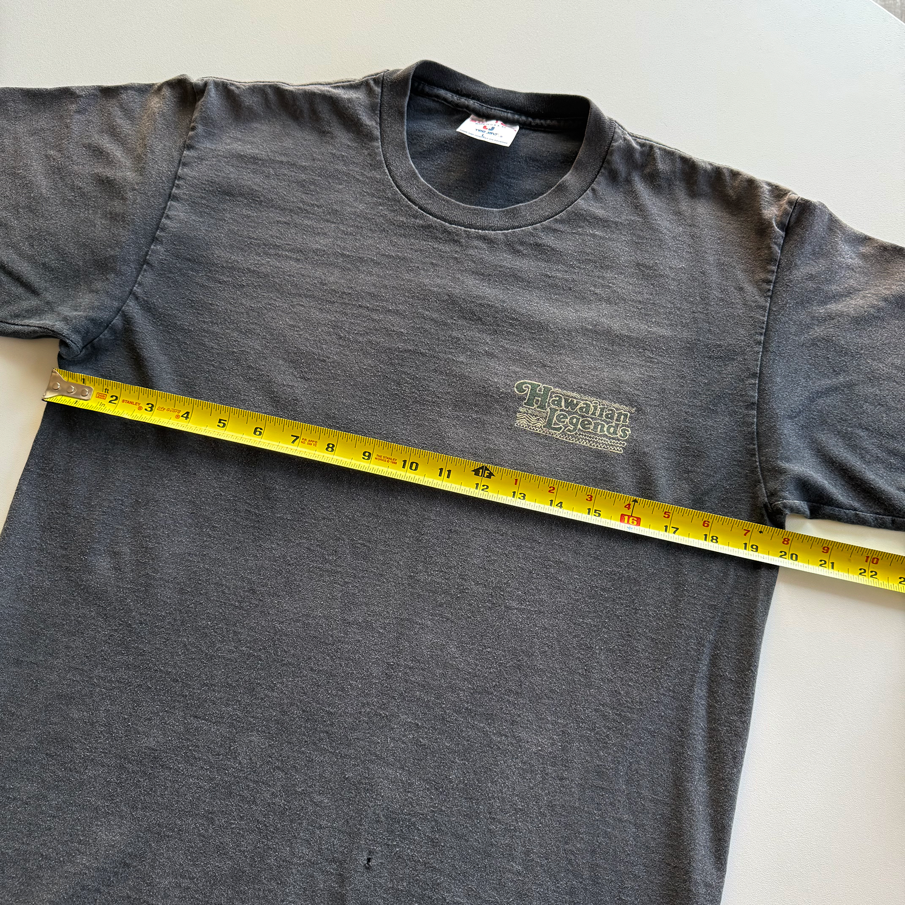 Vintage 1990s Hawaiian Legends Tee