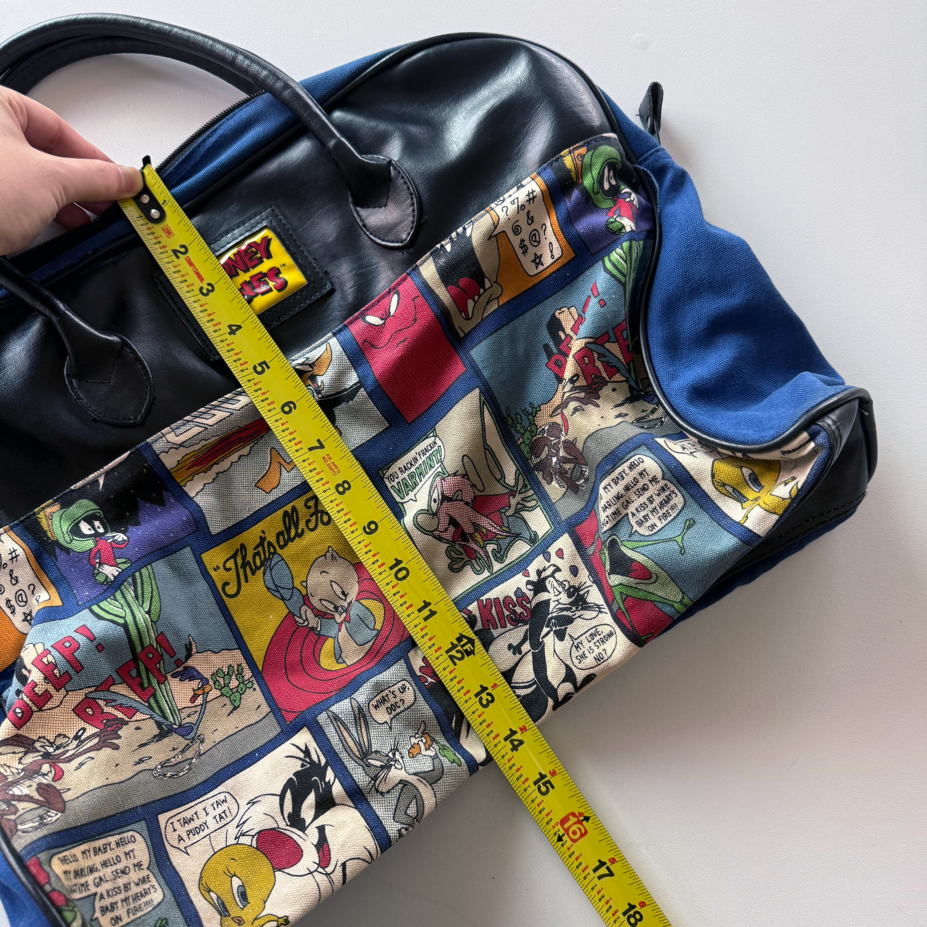 Vintage 1997 Looney Tunes Weekender 18L Bag