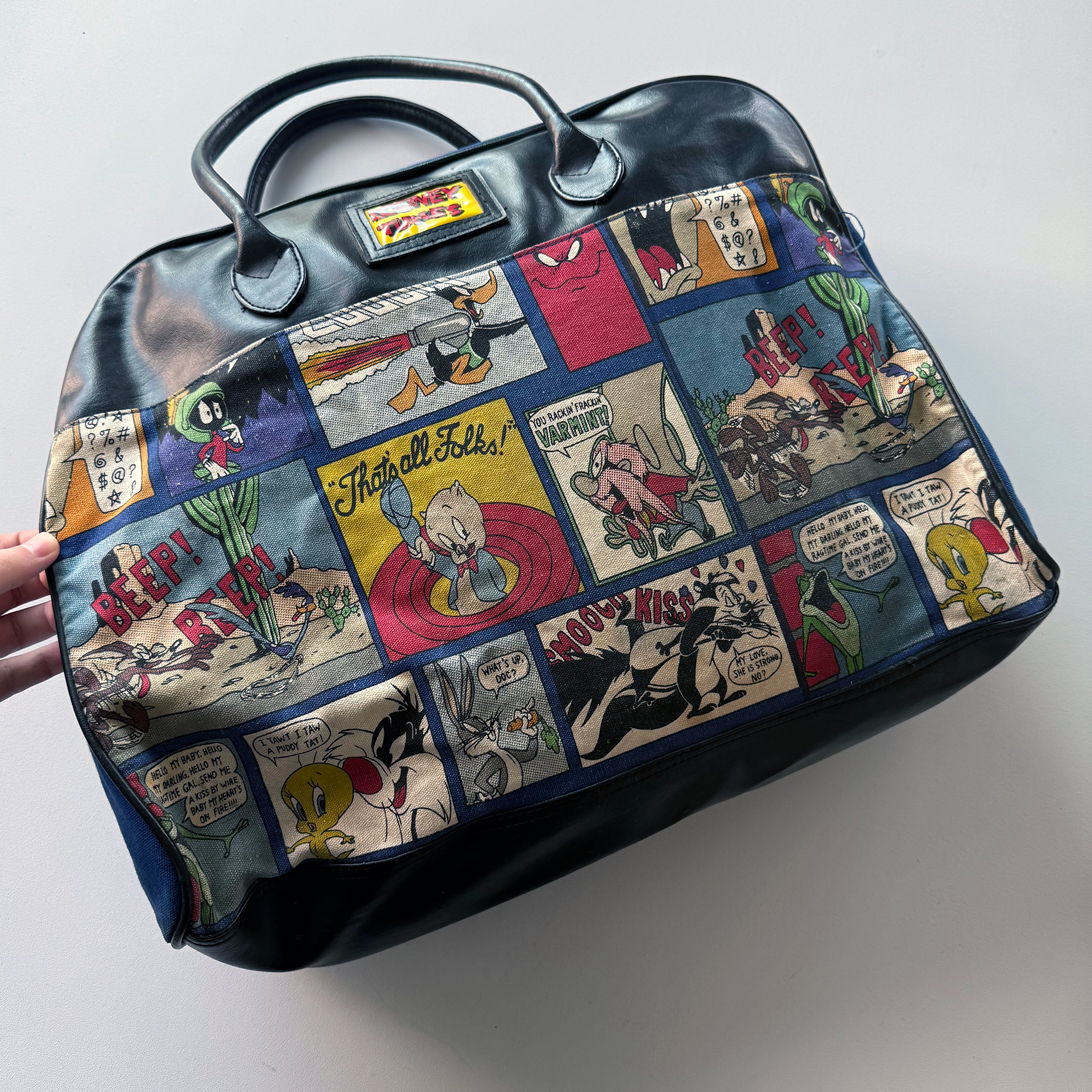 Vintage 1997 Looney Tunes Weekender 18L Bag