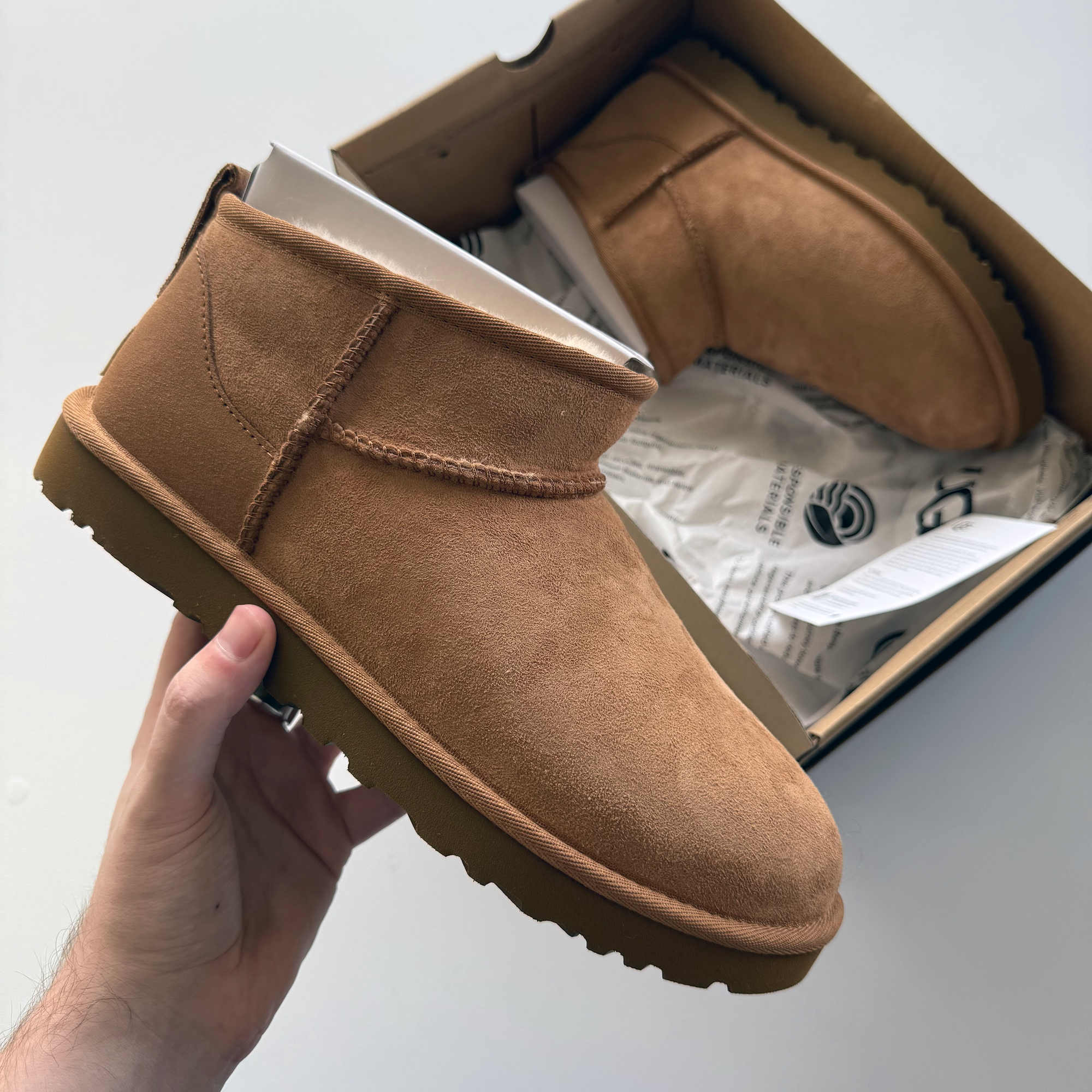 UGG Classic Ultra Mini Boot 'Chestnut' (Size 9)