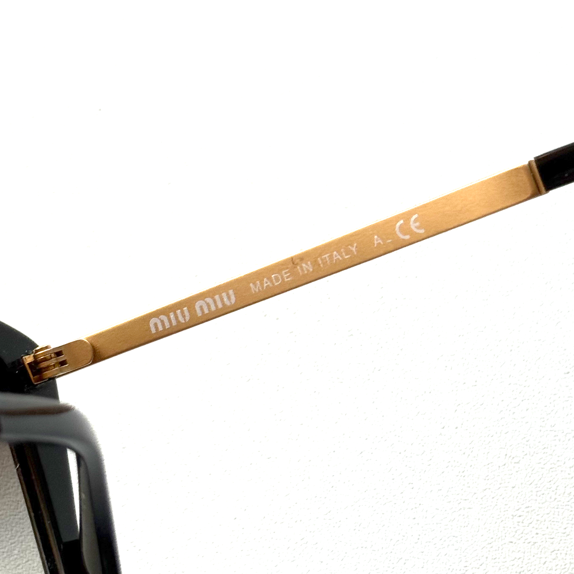 Miu Miu Vintage Pentagon Sunglasses (SMU11N)