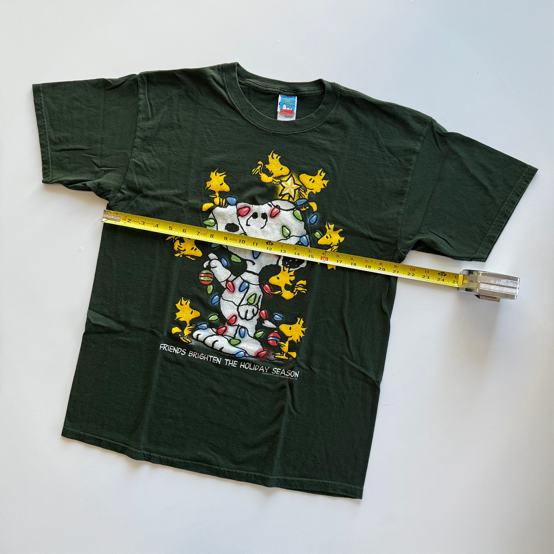 Vintage 2000s Y2K Peanuts Snoopy Woodstock Christmas Tee