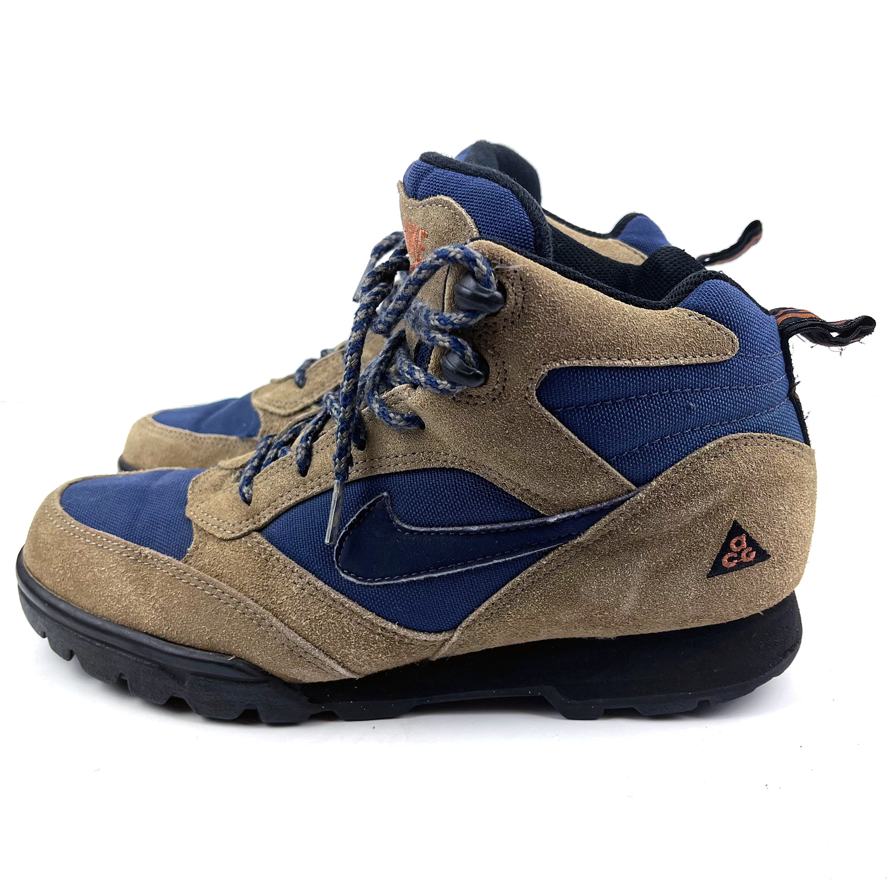 Vintage 1995 Nike ACG Caldera Hiking Boots